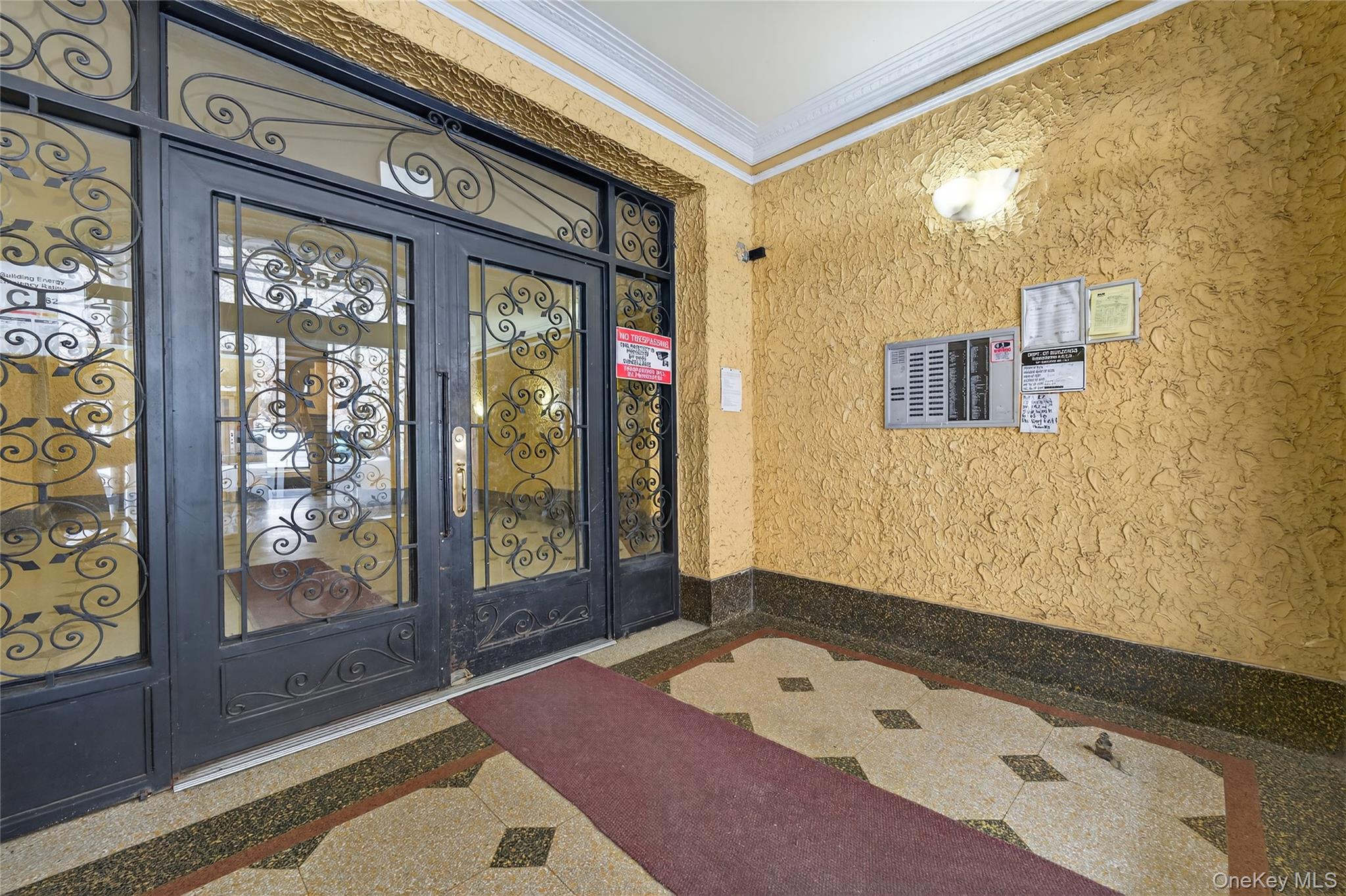 225 Bennett Avenue, Unit 4C photo 15