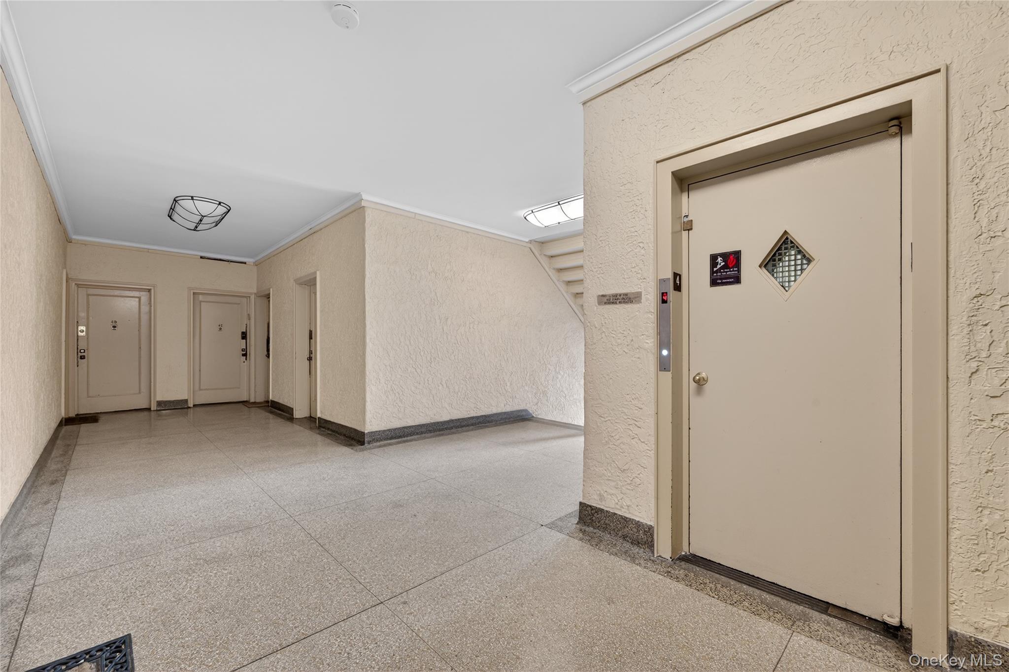 225 Bennett Avenue, Unit 4C photo 13
