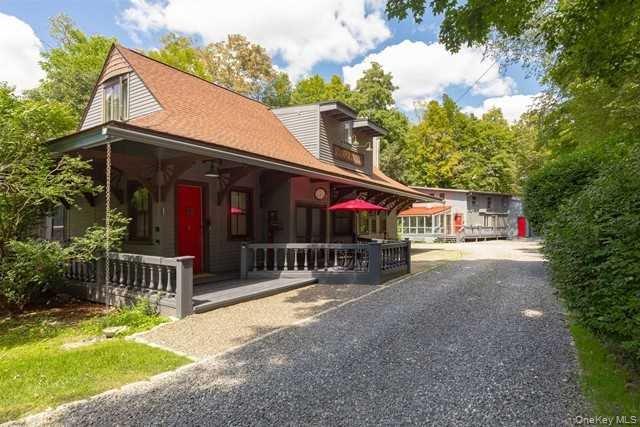5-15 OLD DEPOT WAY – For Sale
