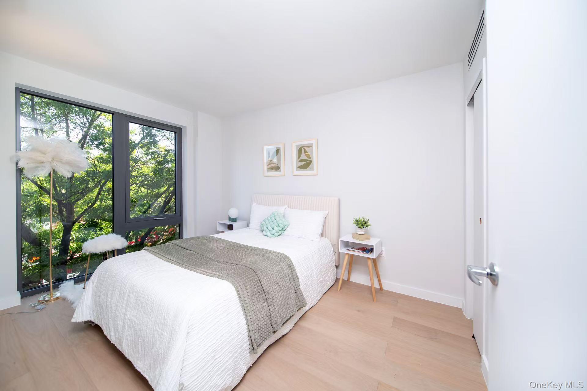 136-80 41st Avenue, Unit 7B photo 4