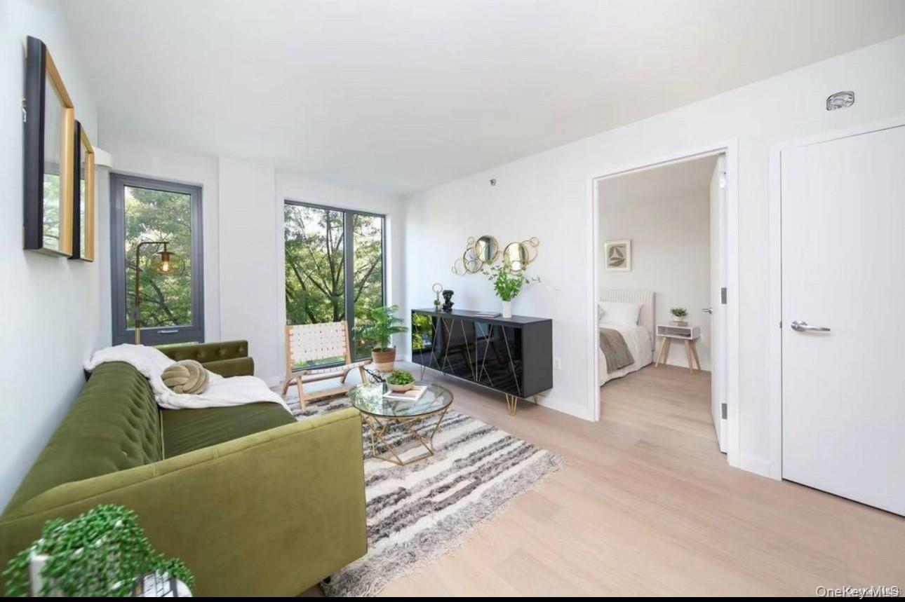 136-80 41st Avenue, Unit 7B photo 2