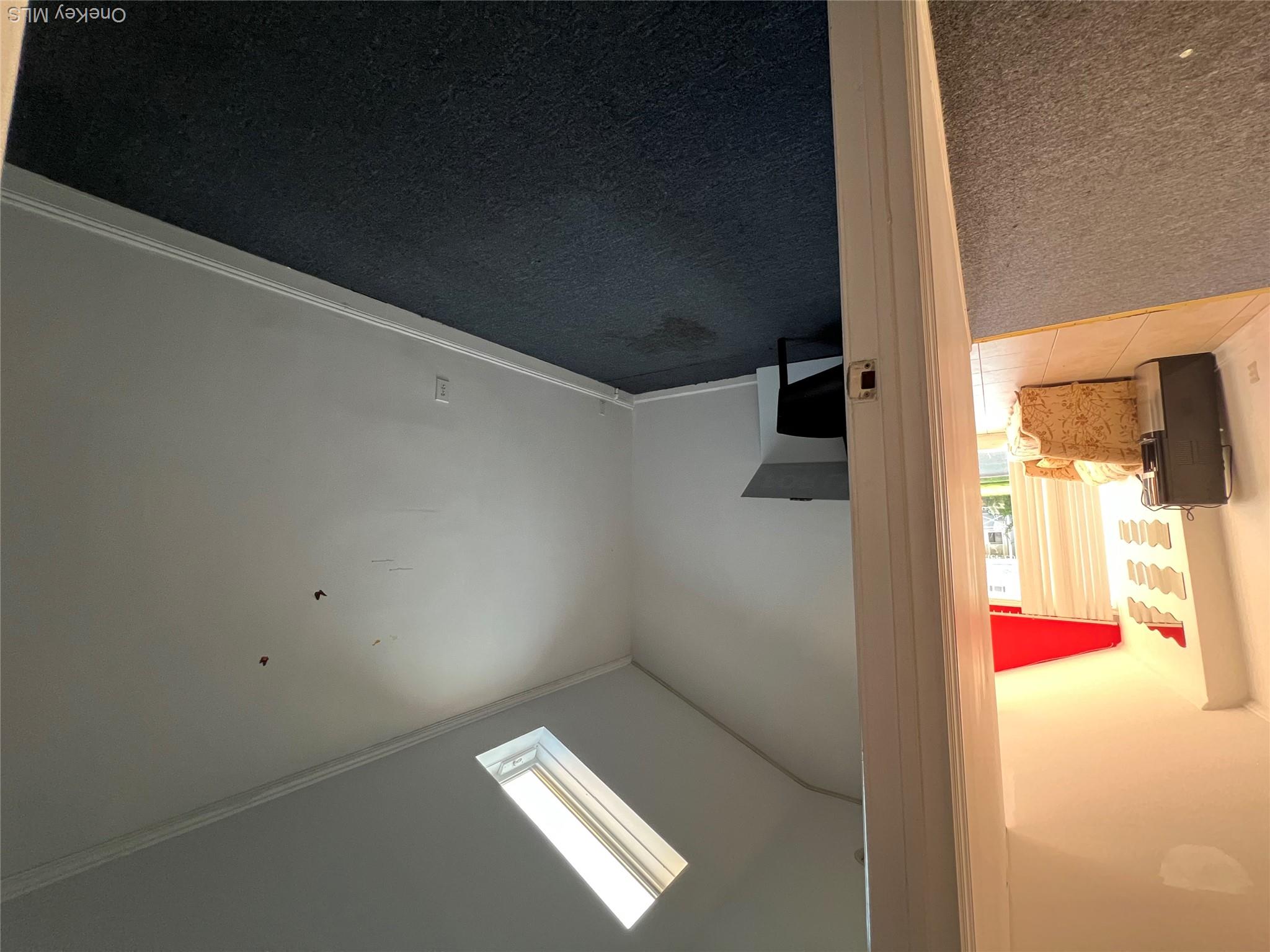 10 Willowdale Avenue – For Rent photo 7