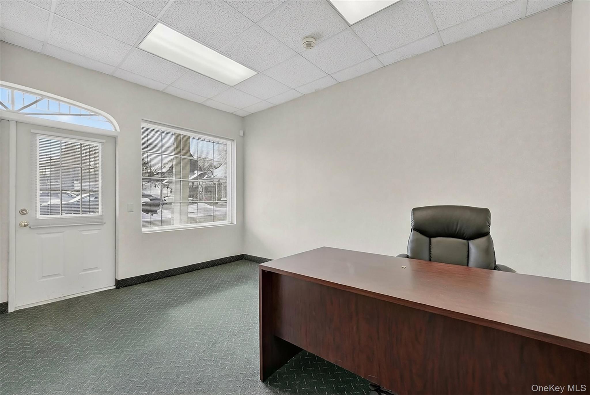 24-26 Liberty Square Mall – For Sale photo 15