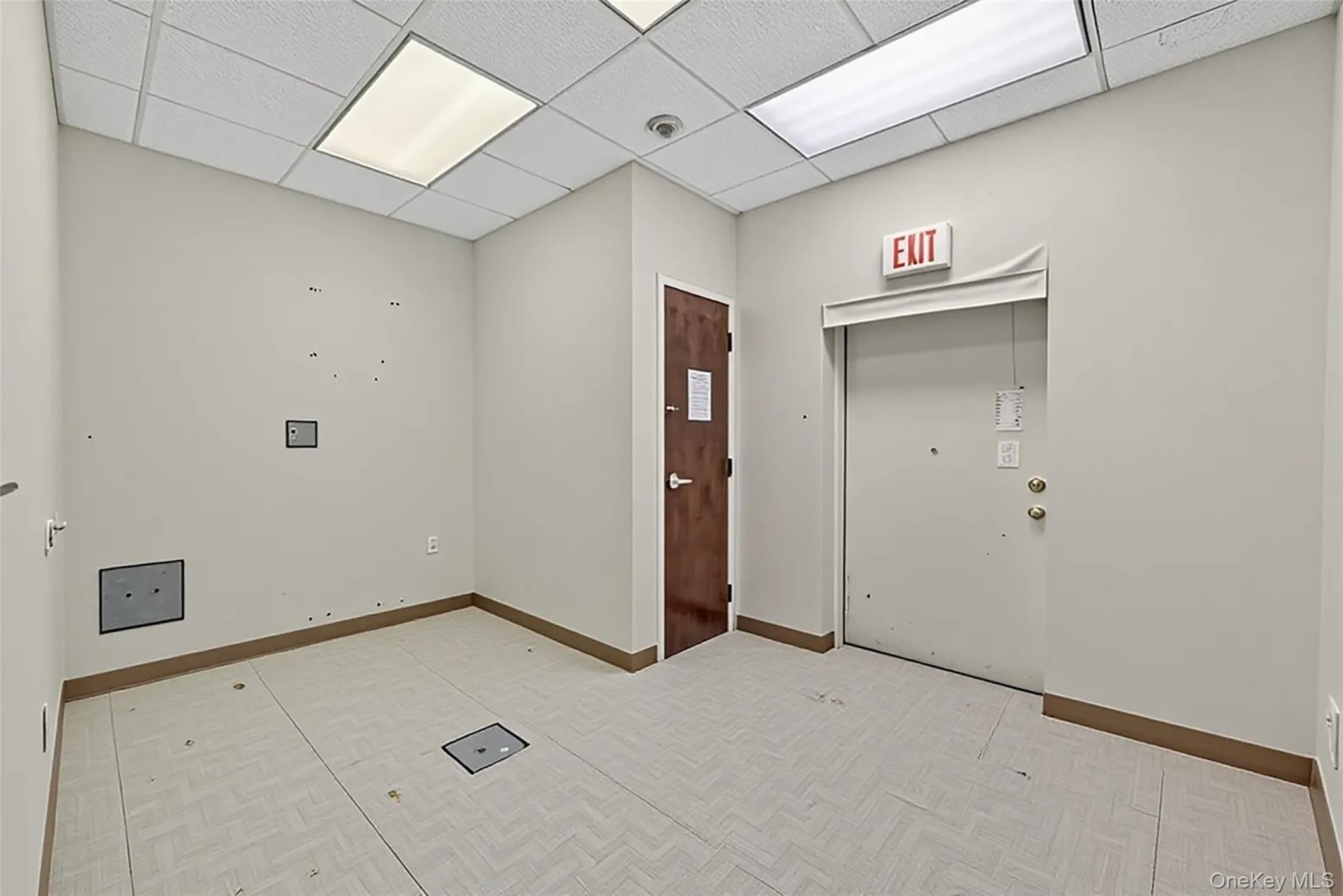 24-26 Liberty Square Mall – For Sale photo 26