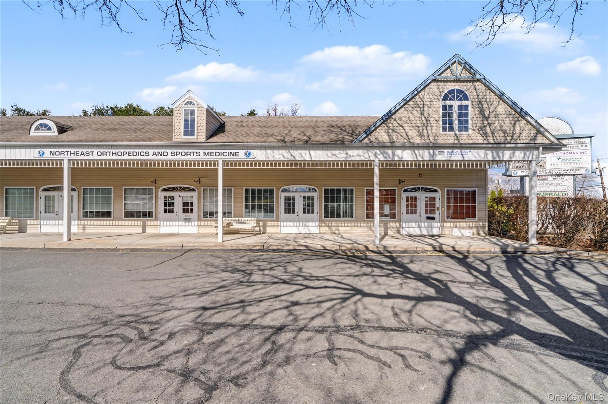 24-26 Liberty Square Mall – For Sale photo 3