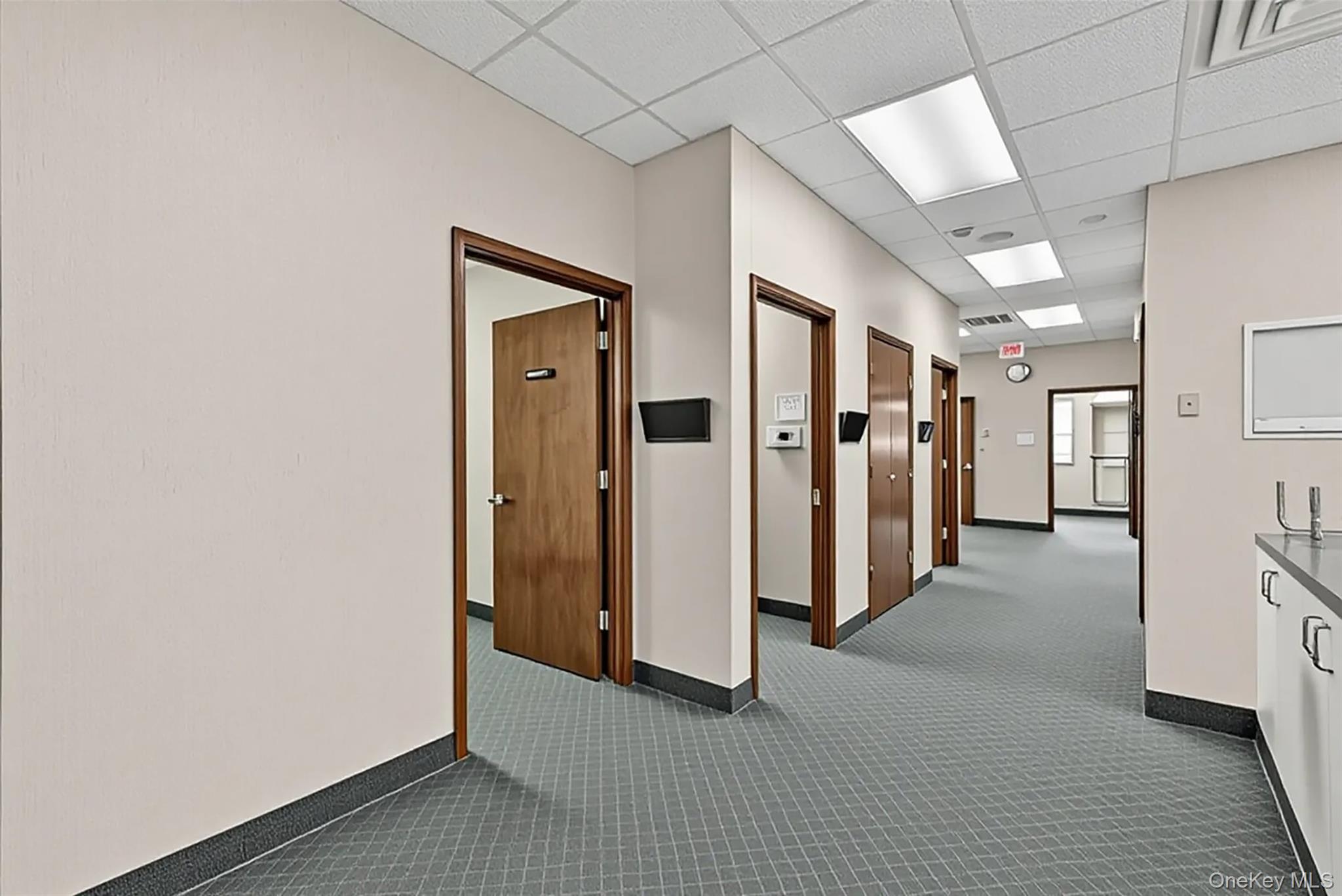 24-26 Liberty Square Mall – For Sale photo 19