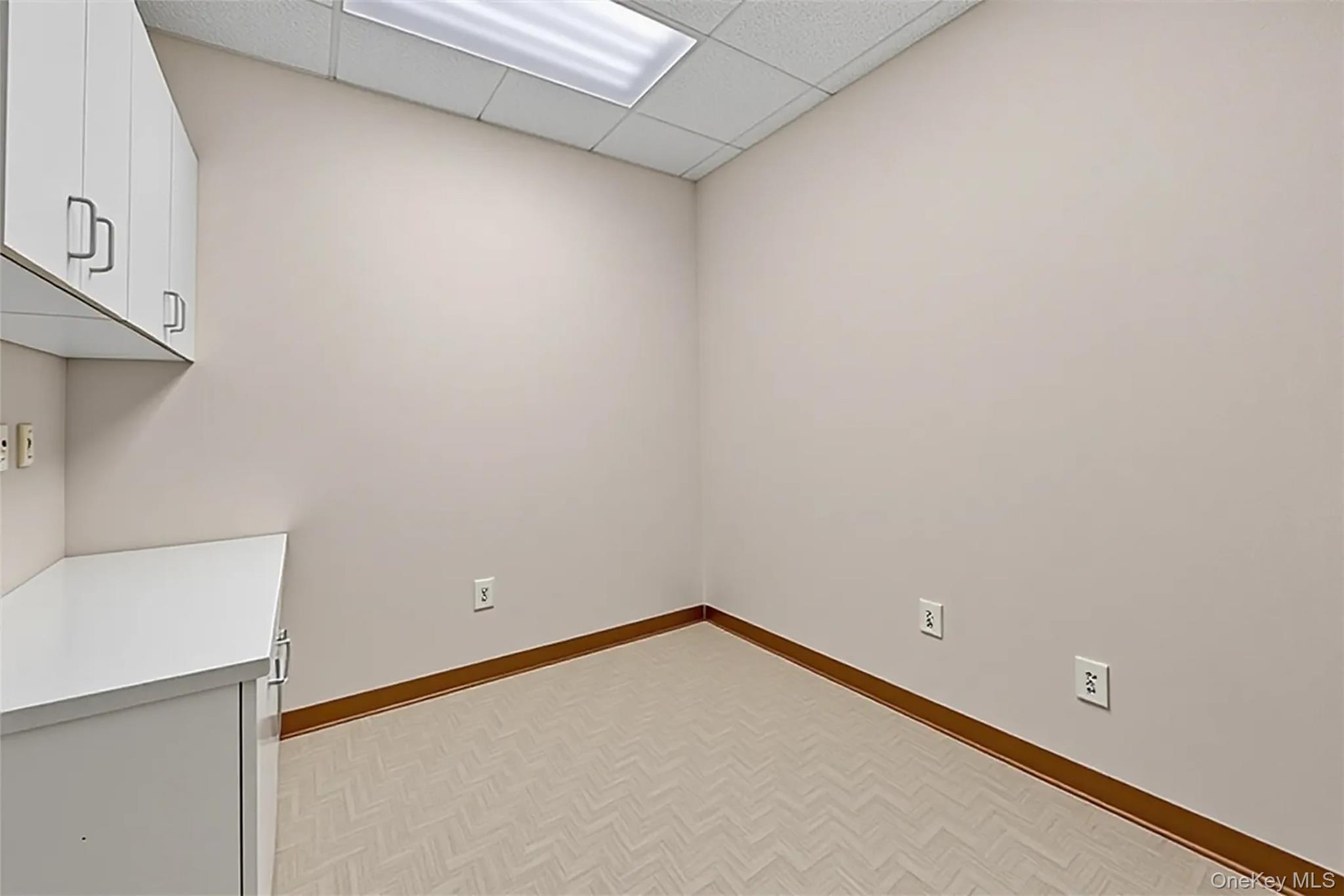 24-26 Liberty Square Mall – For Sale photo 25