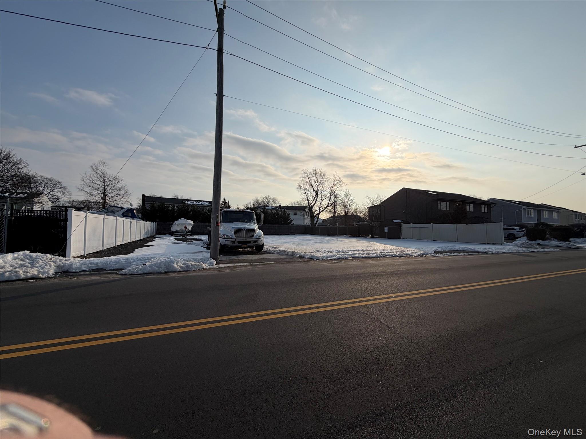 620 Shore Road – For Sale photo 5
