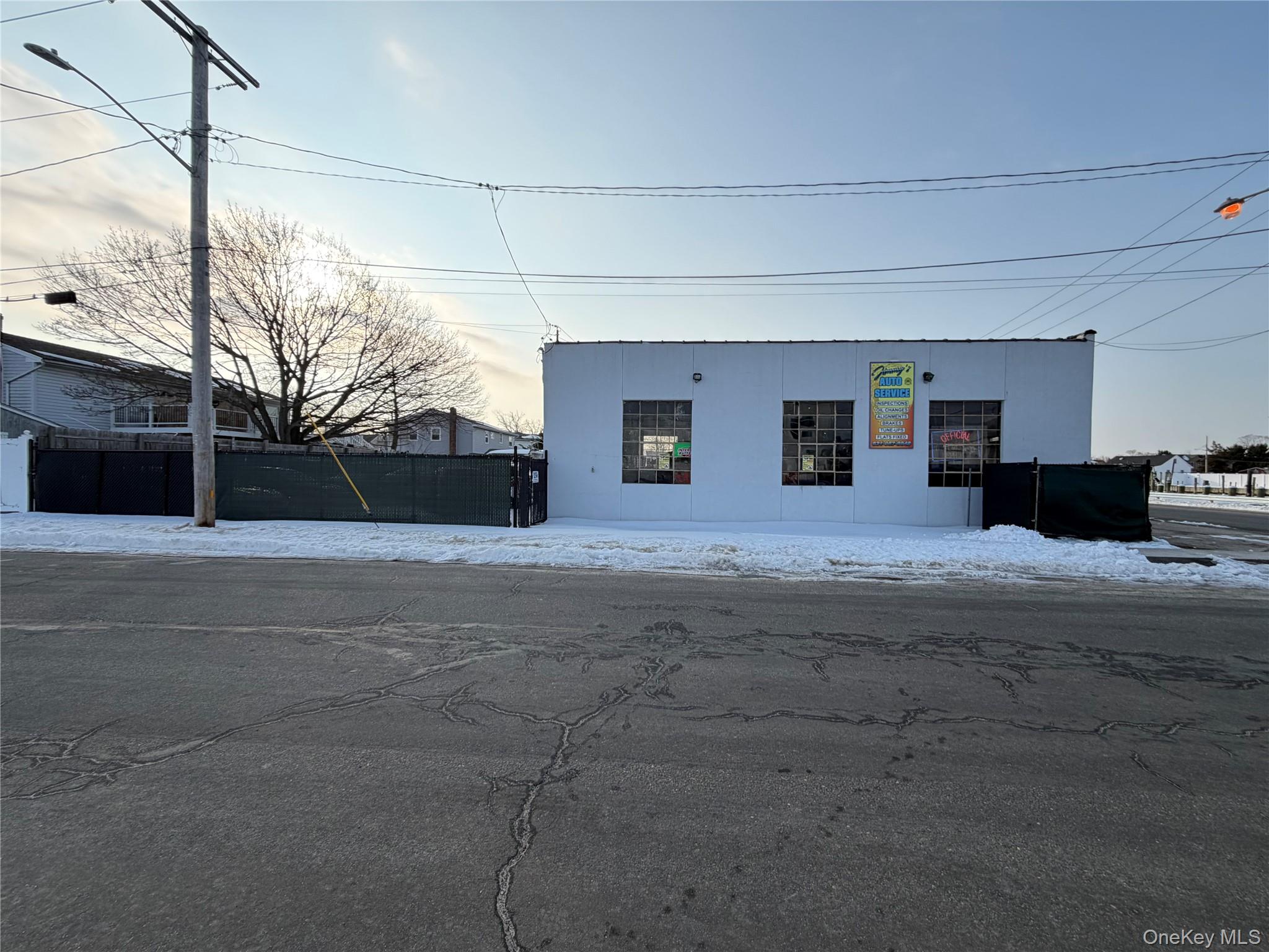 620 Shore Road – For Sale photo 3
