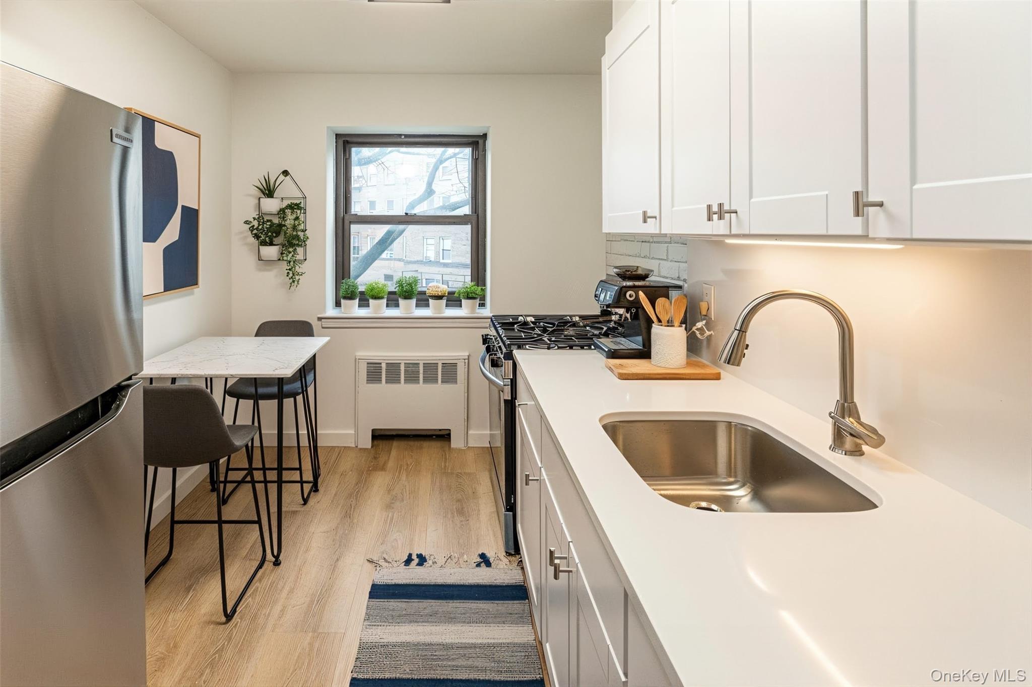30 Fleetwood Avenue, Unit 2E photo 5