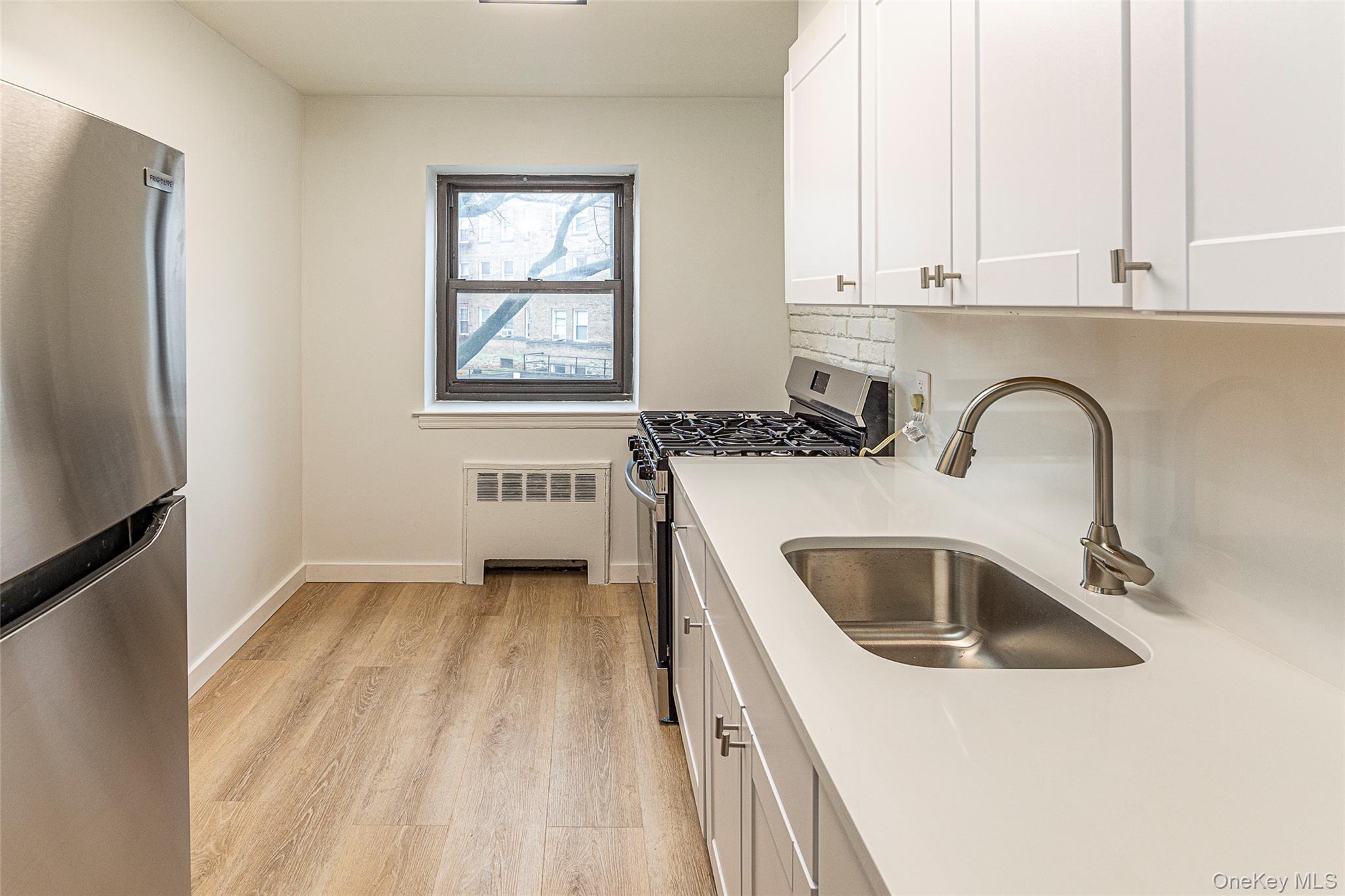 30 Fleetwood Avenue, Unit 2E photo 6