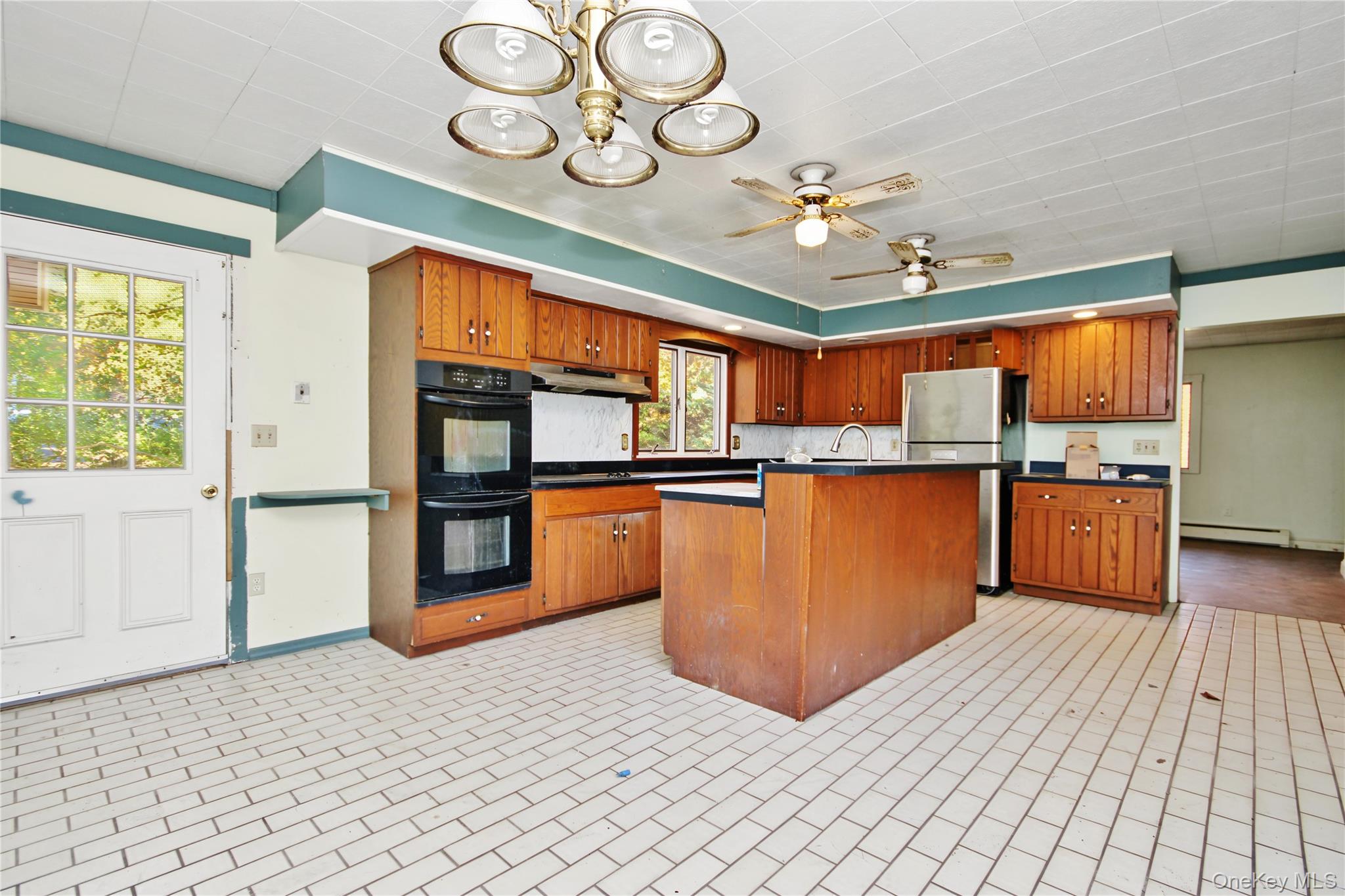 224 Longfellow Drive – For Sale photo 6