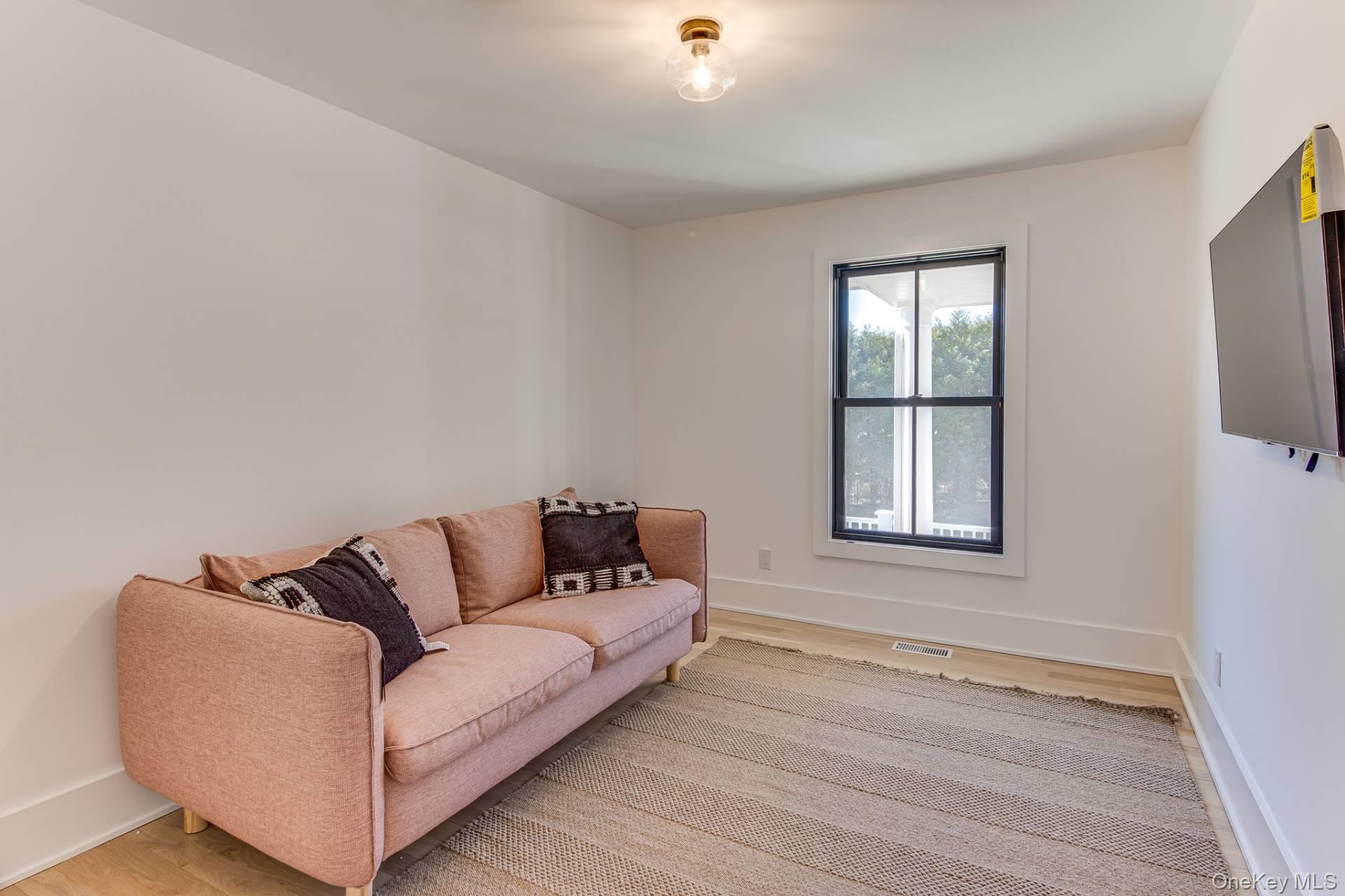 411 Elliston Way – For Rent photo 15