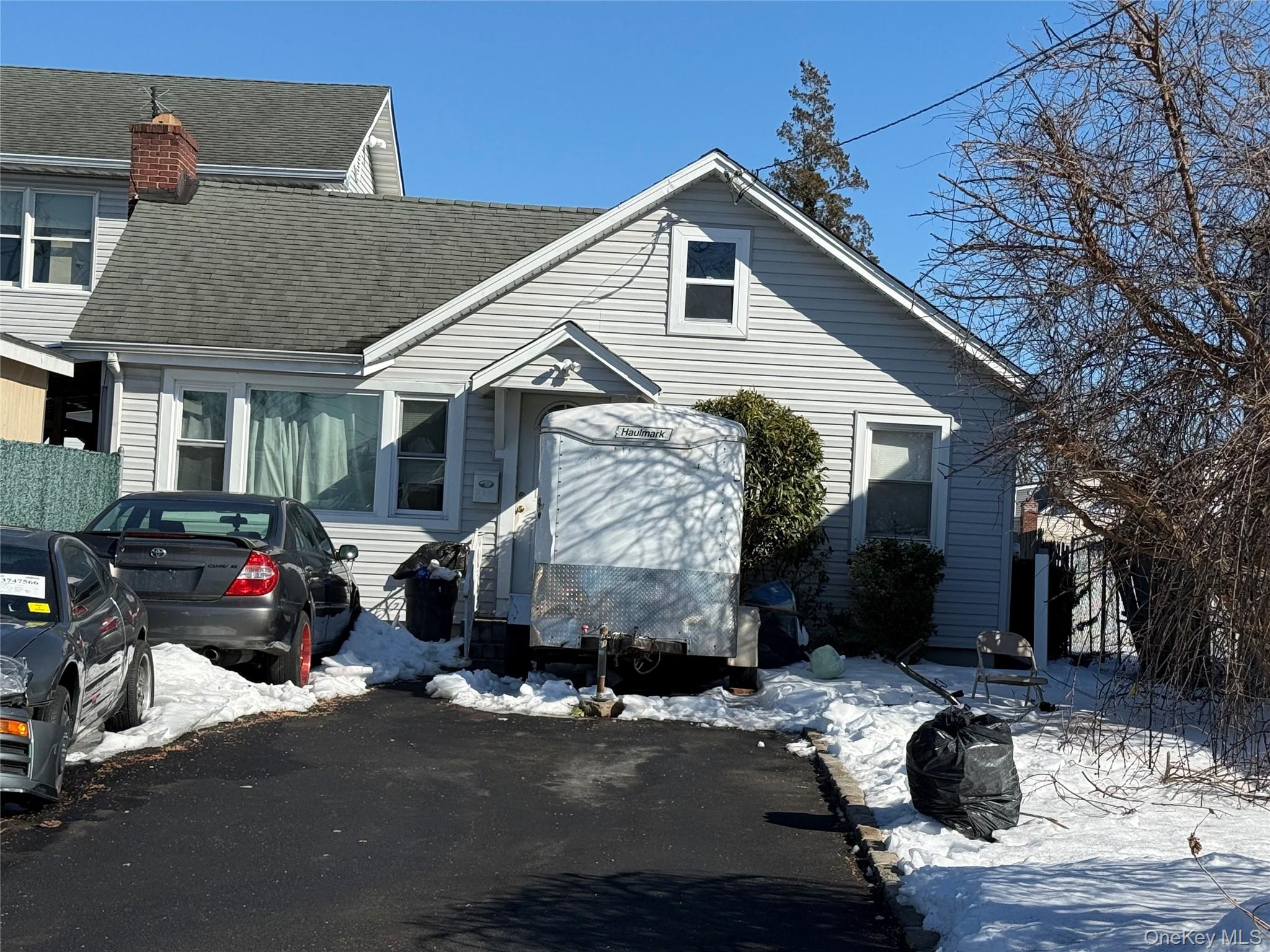 150 Jerusalem Avenue – For Sale photo 7