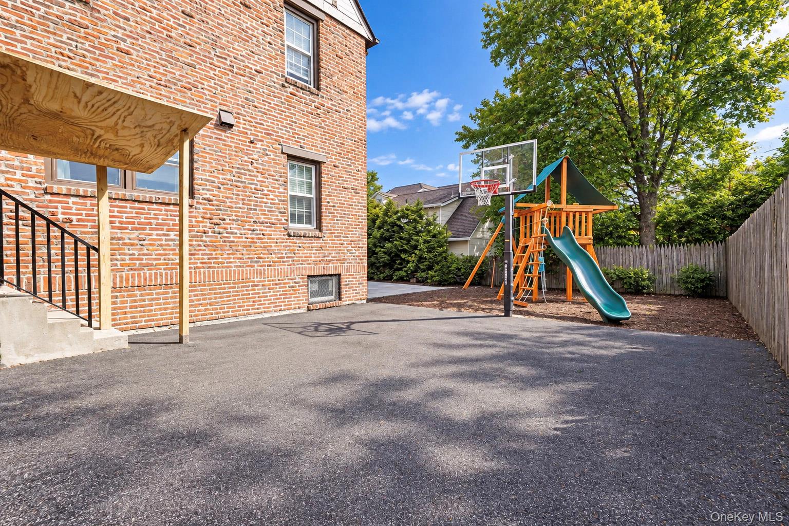 255 Pennsylvania Avenue – For Sale photo 23