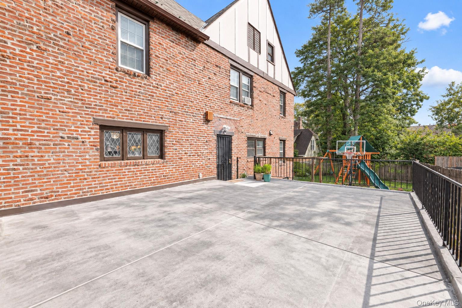 255 Pennsylvania Avenue – For Sale photo 28