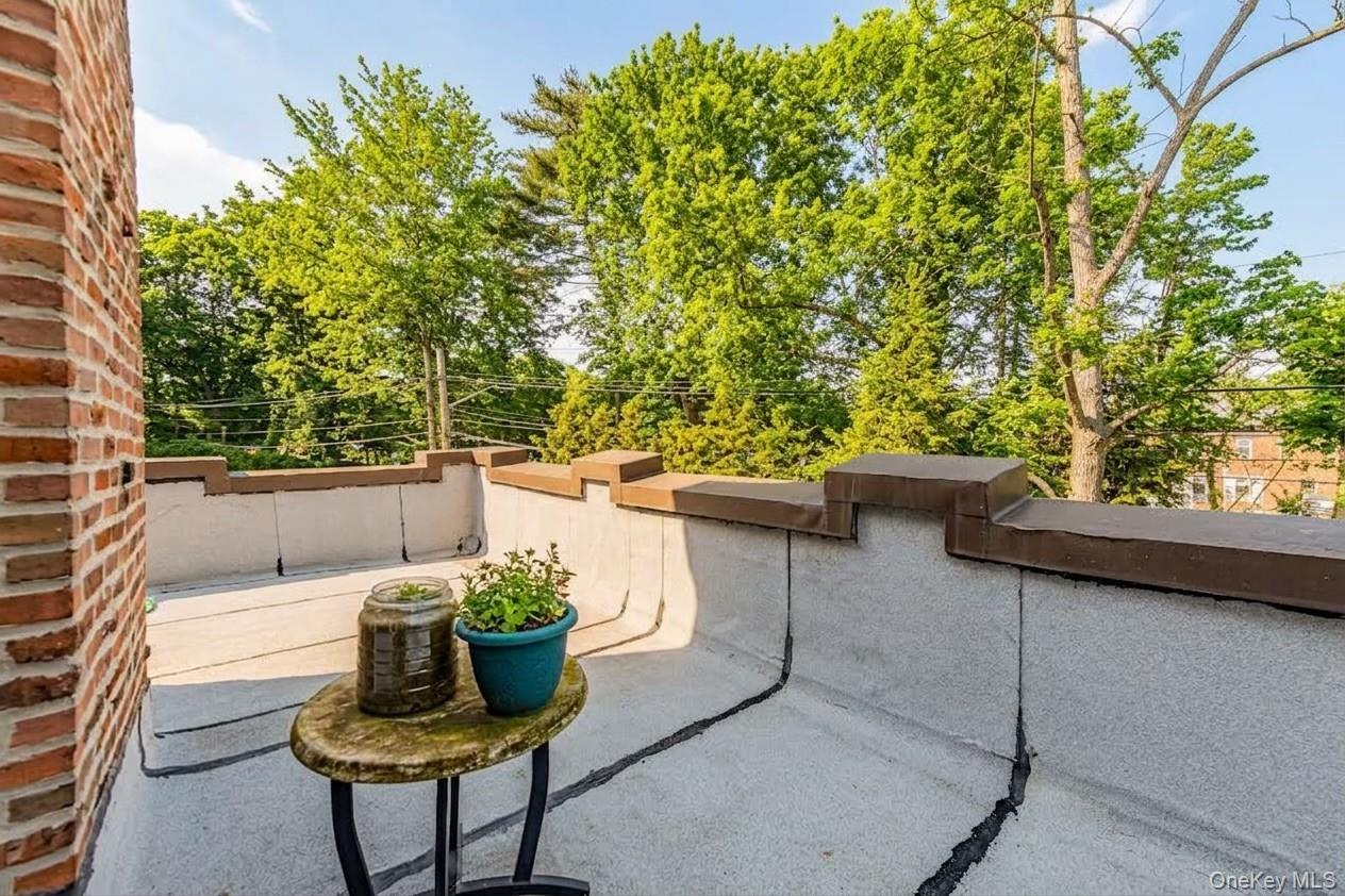 255 Pennsylvania Avenue – For Sale photo 3