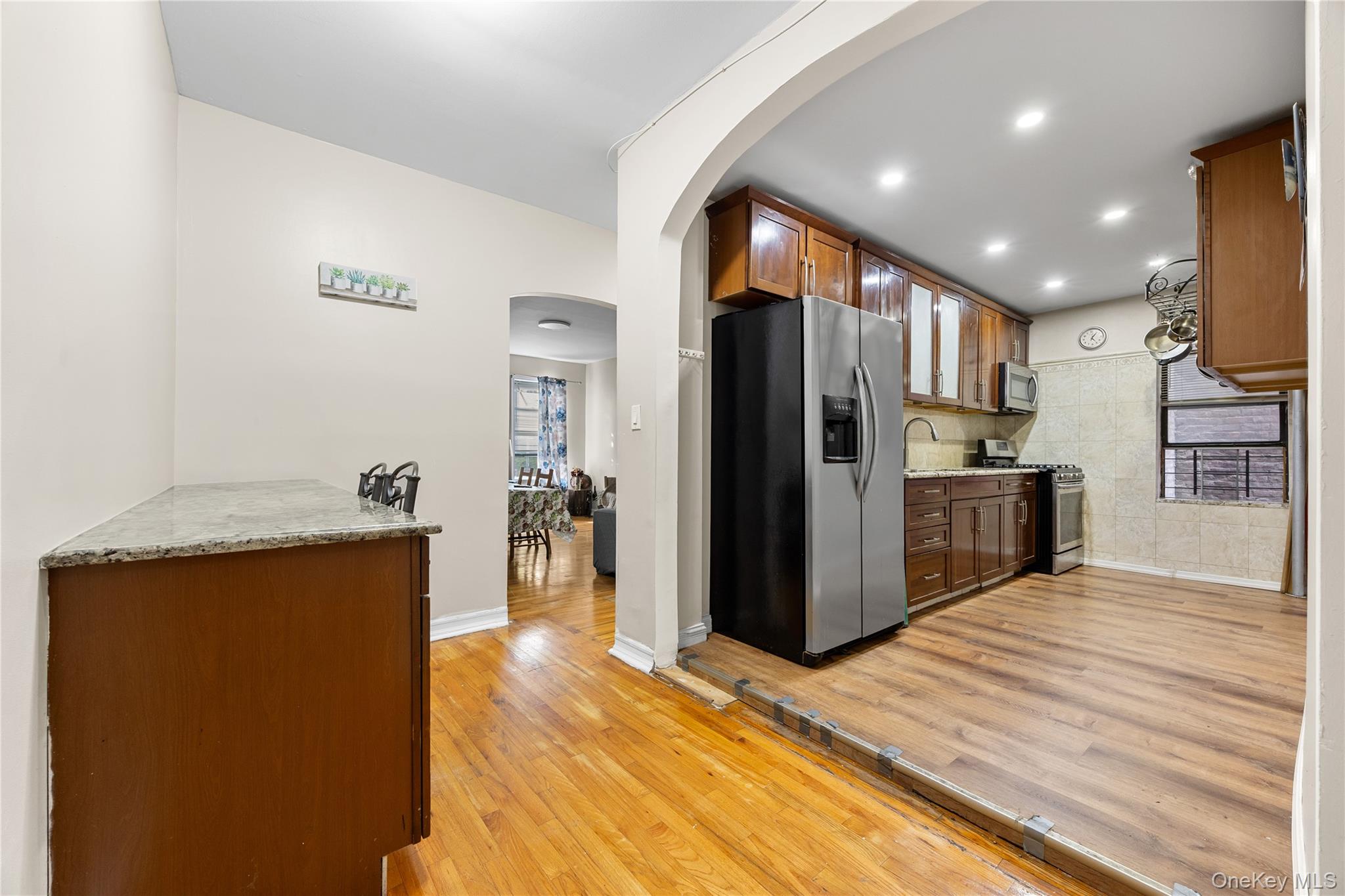 1670 Longfellow Avenue, Unit 3J photo 11