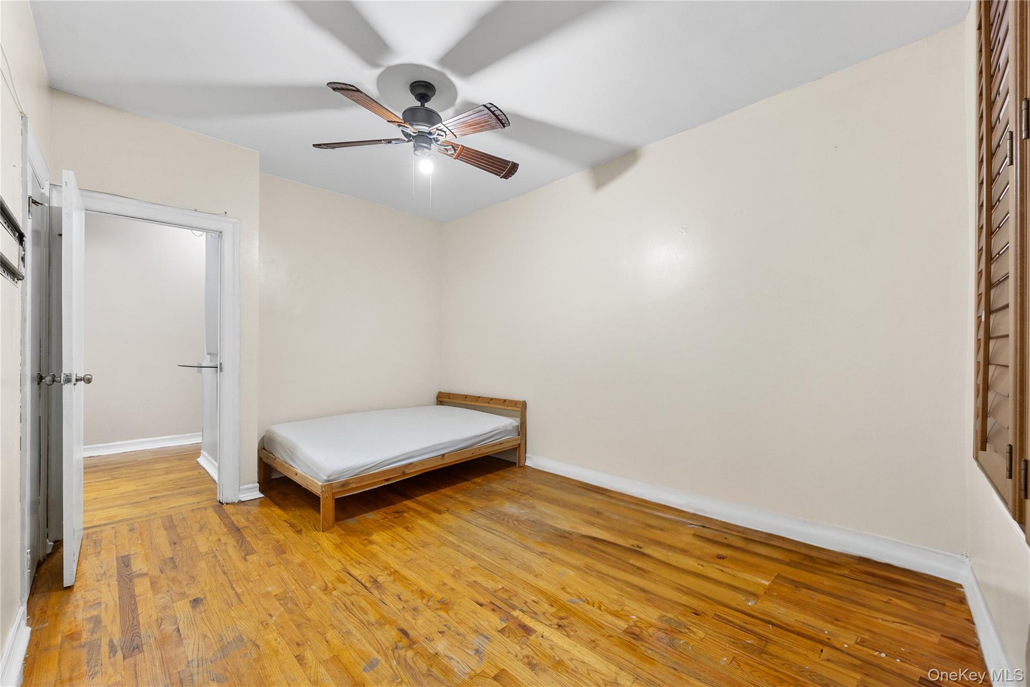 1670 Longfellow Avenue, Unit 3J photo 6