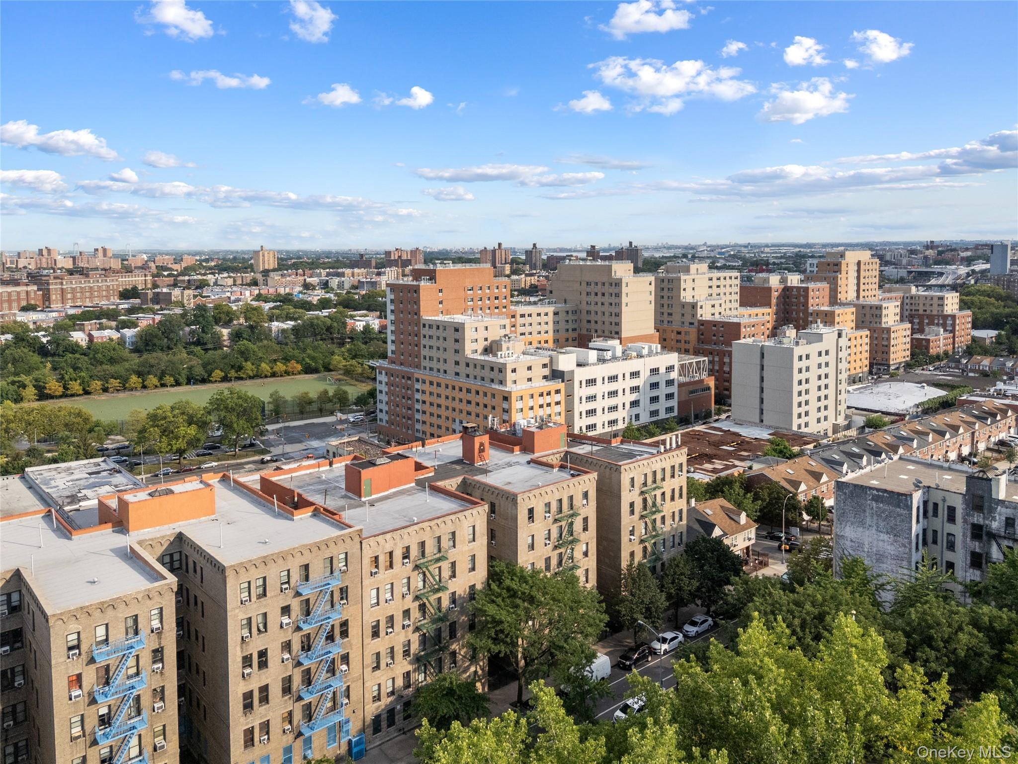 1670 Longfellow Avenue, Unit 3J
