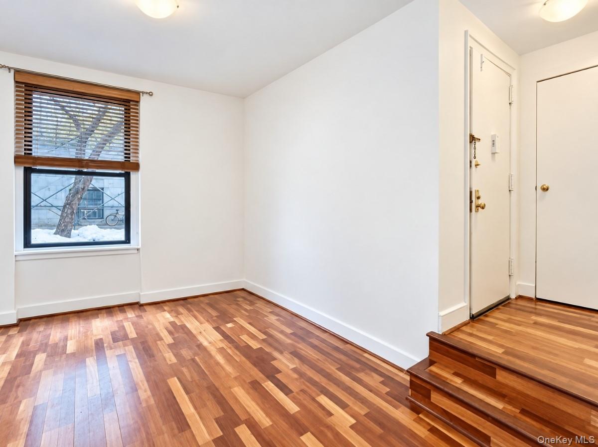 21-28 35 Street, Unit 1G photo 11