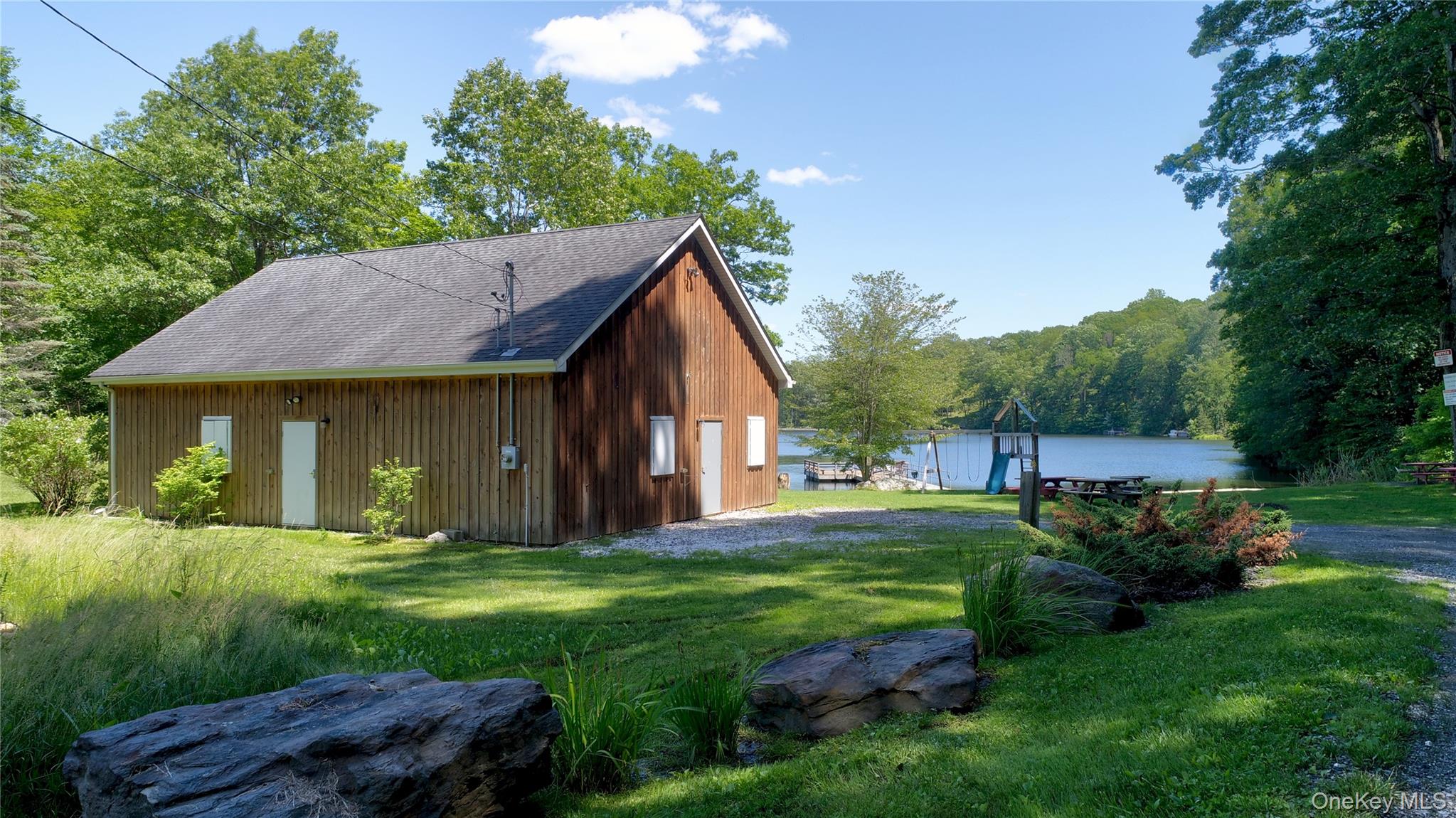 Lakeview Drive – For Sale photo 8
