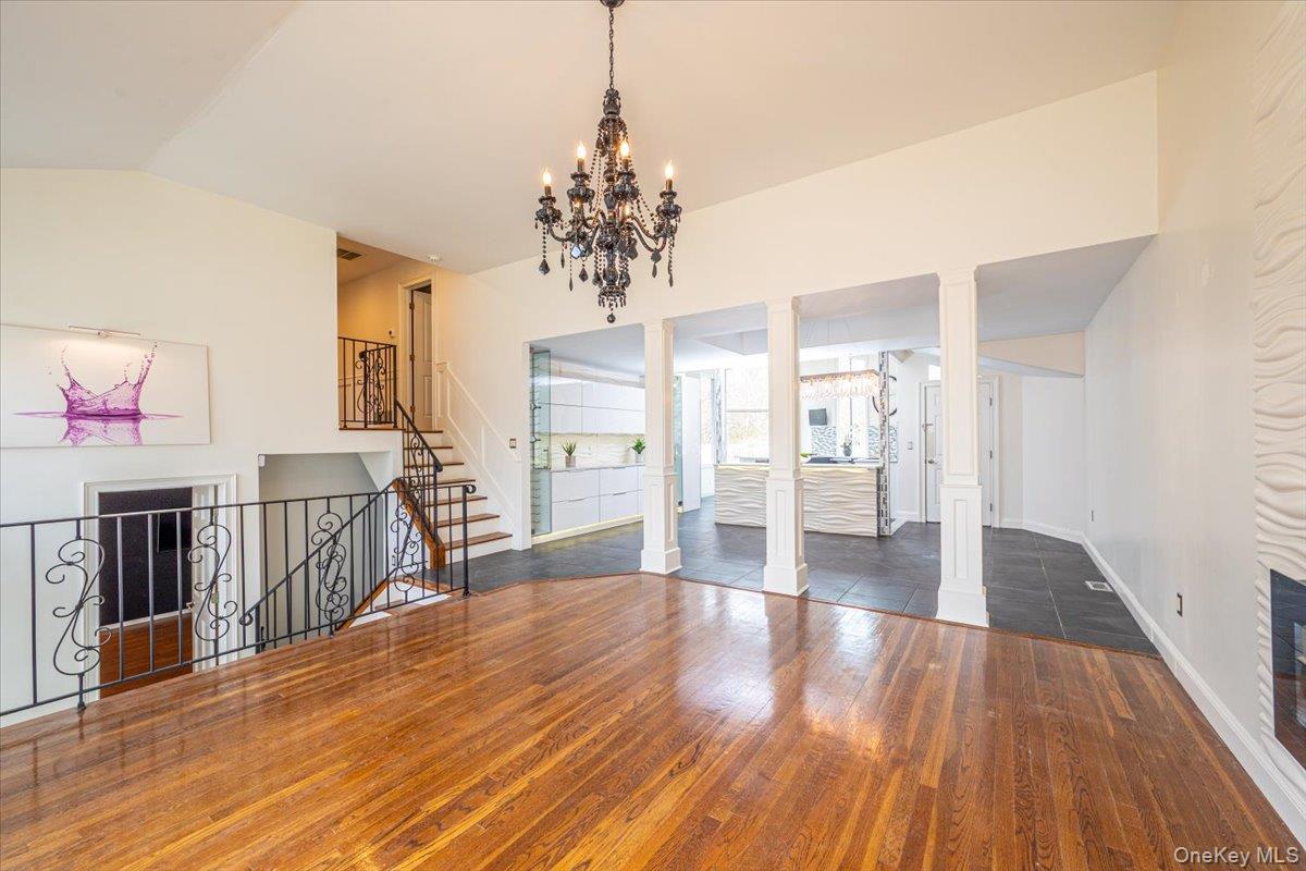 87 Soundview Drive – For Sale photo 16