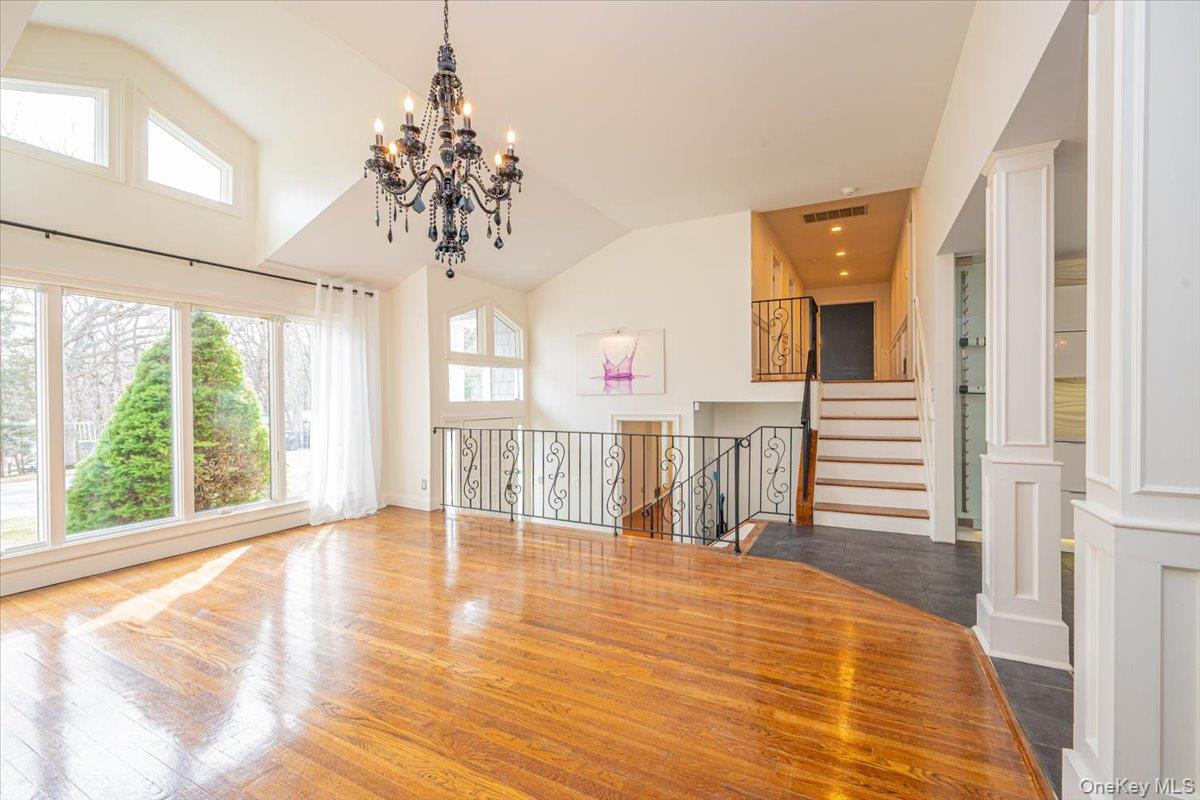 87 Soundview Drive – For Sale photo 17