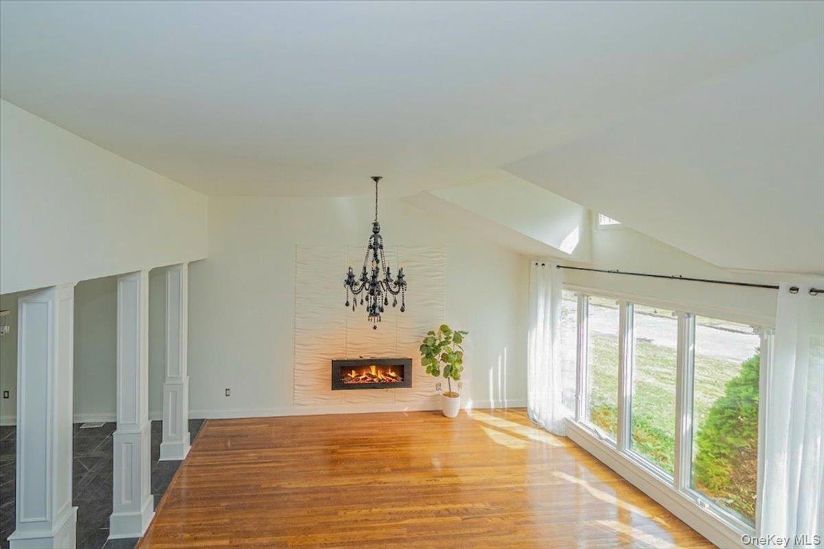 87 Soundview Drive – For Sale photo 25