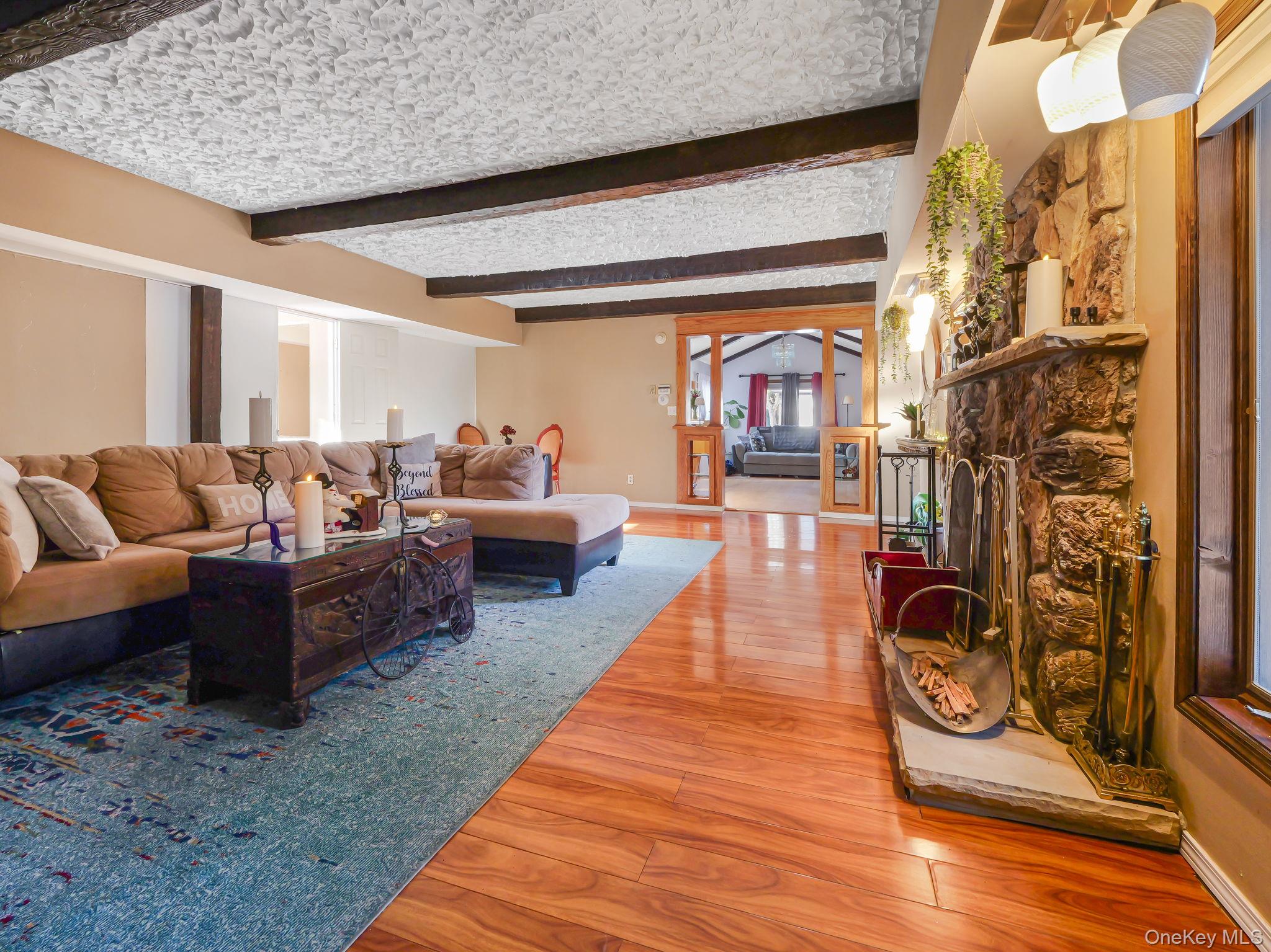 4 Lambros Drive – For Sale photo 3
