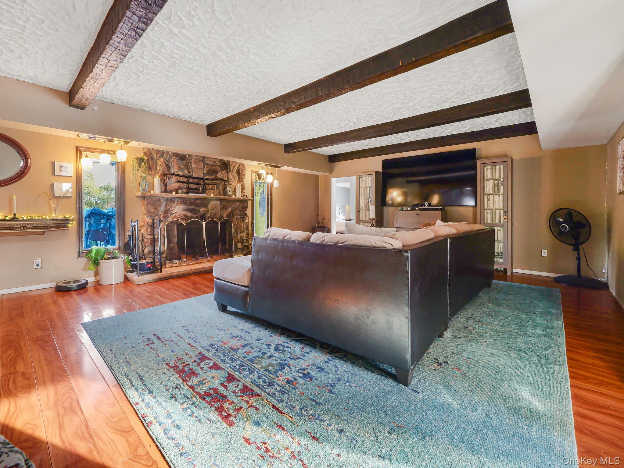 4 Lambros Drive – For Sale photo 6