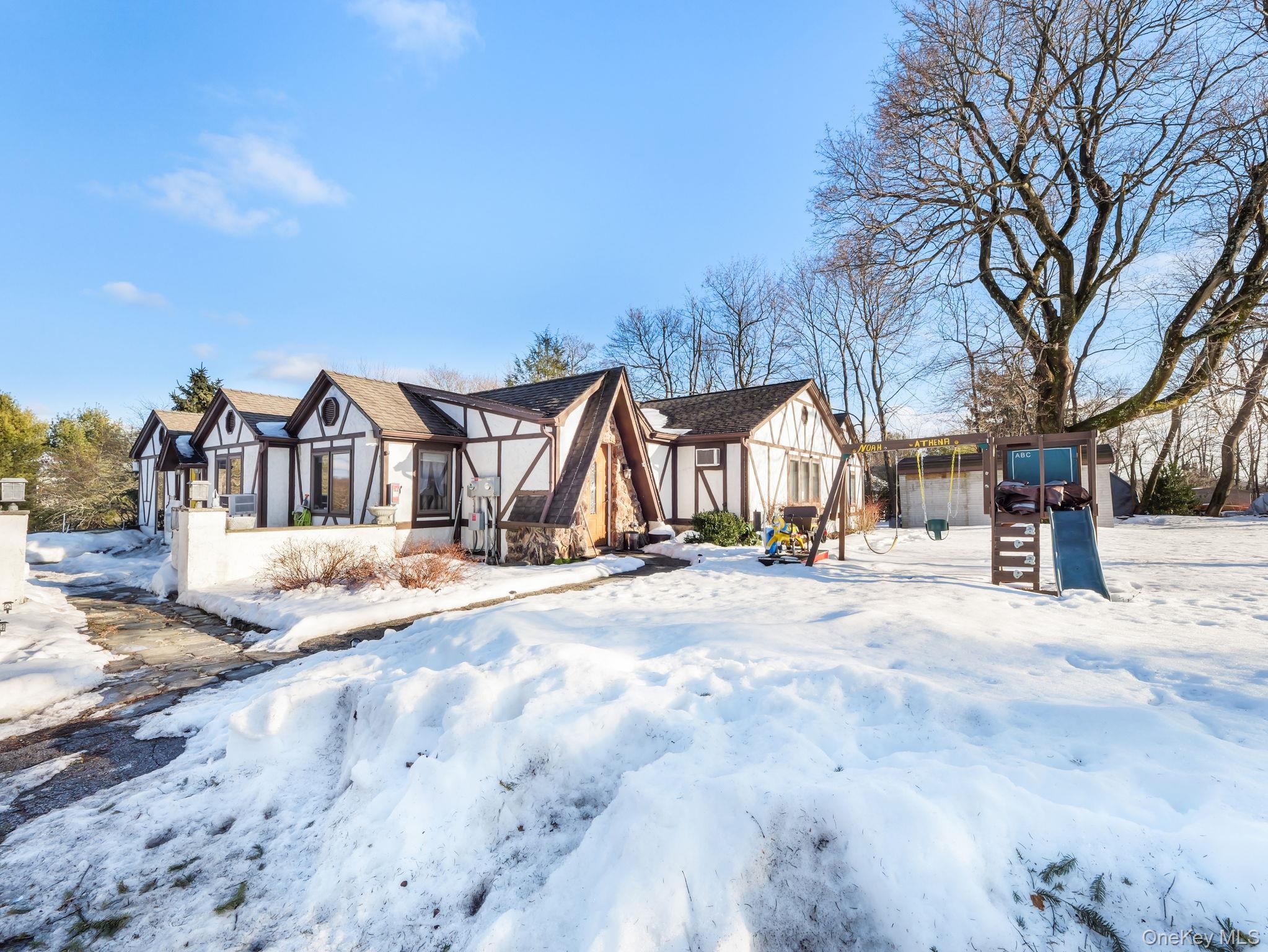4 Lambros Drive – For Sale