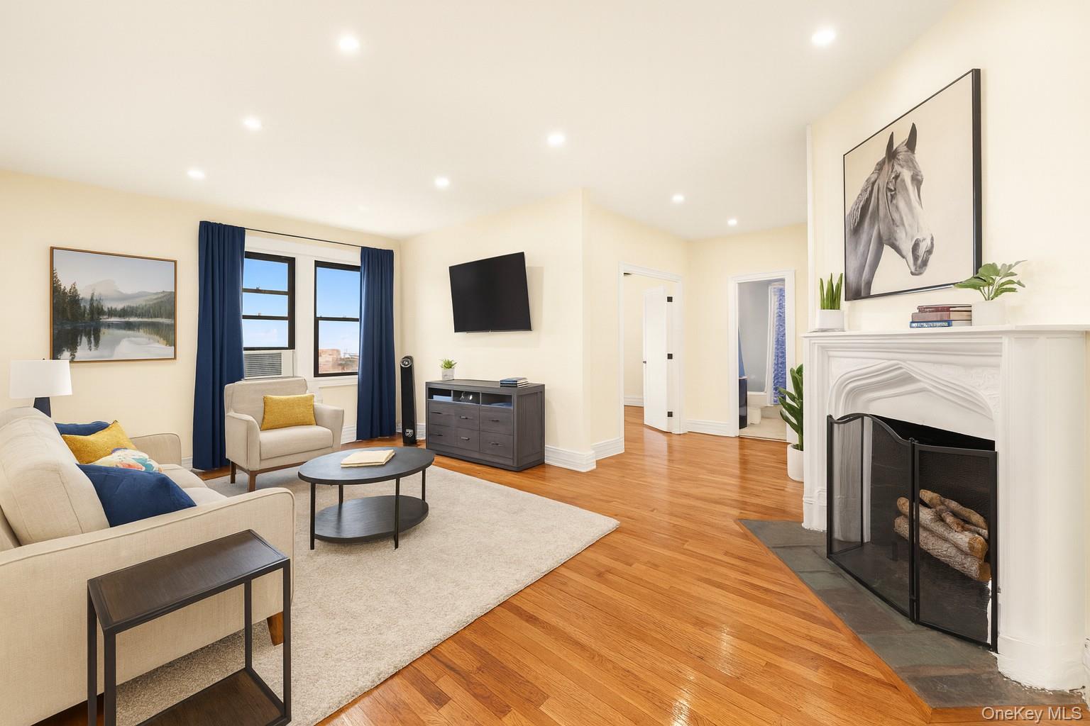 1 Franklin Avenue, Unit 6A photo 4