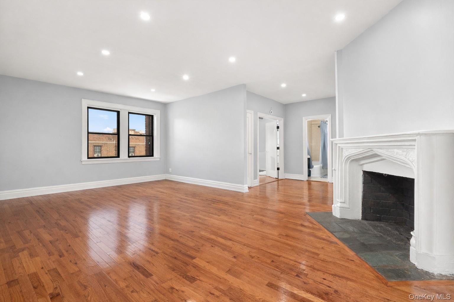1 Franklin Avenue, Unit 6A photo 5
