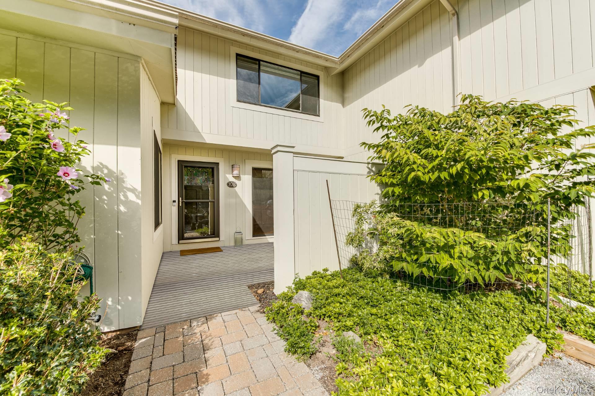 202 Treescape Drive, Unit 10B