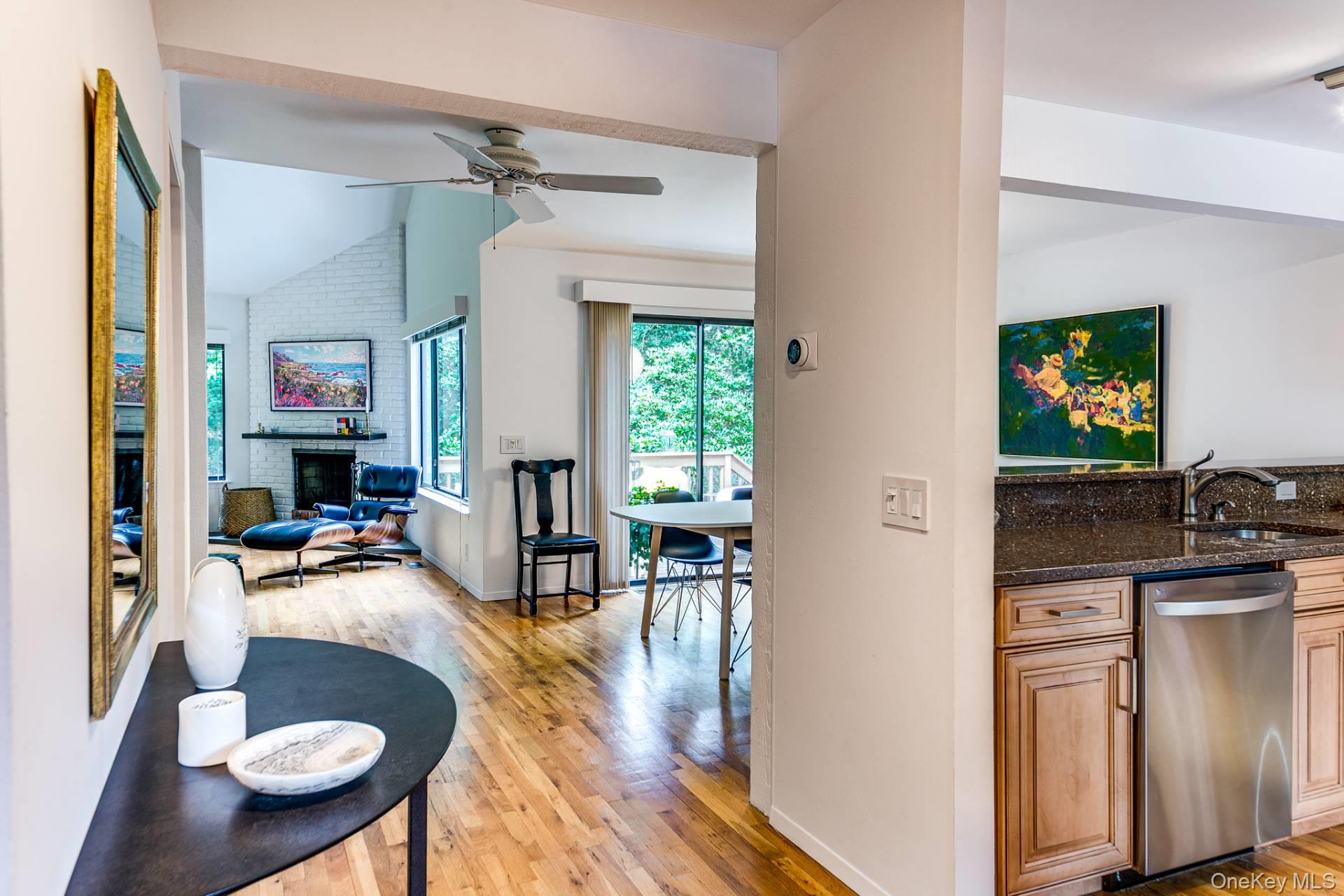 202 Treescape Drive, Unit 10B photo 6