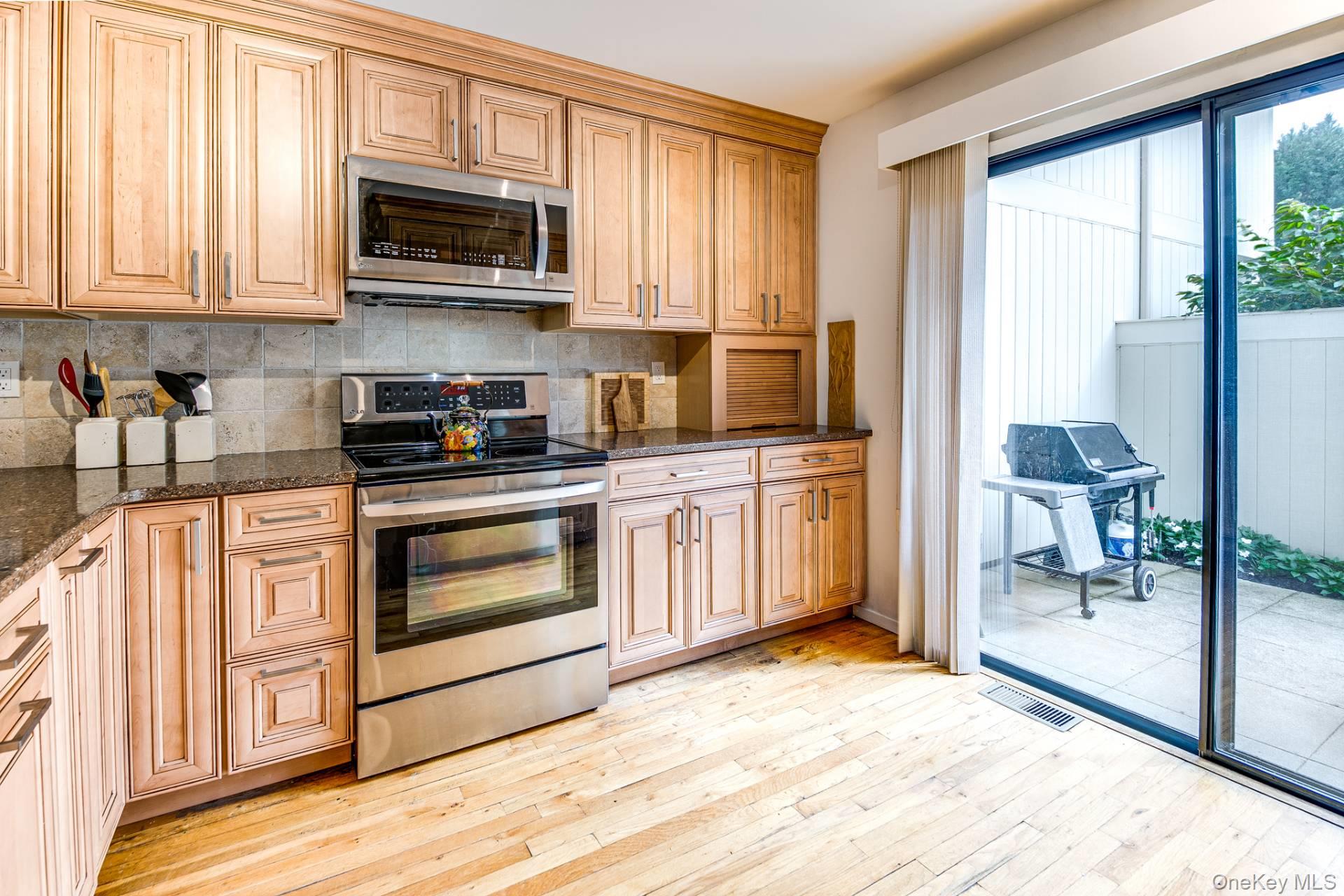 202 Treescape Drive, Unit 10B photo 5