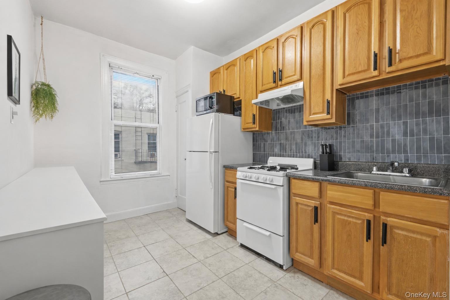 1840 21st Drive – For Sale photo 4