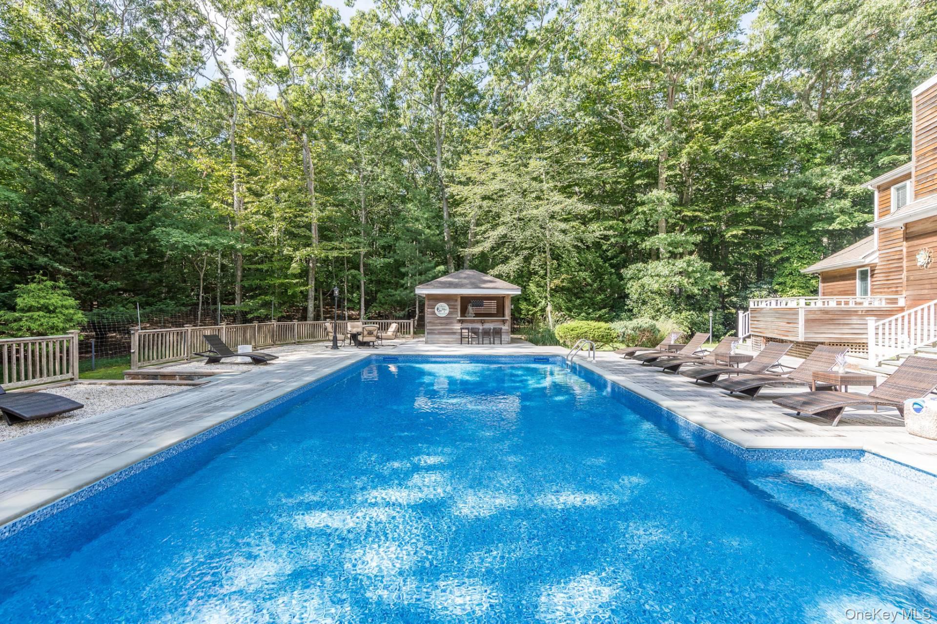 16 Woodege Circle – For Rent photo 24
