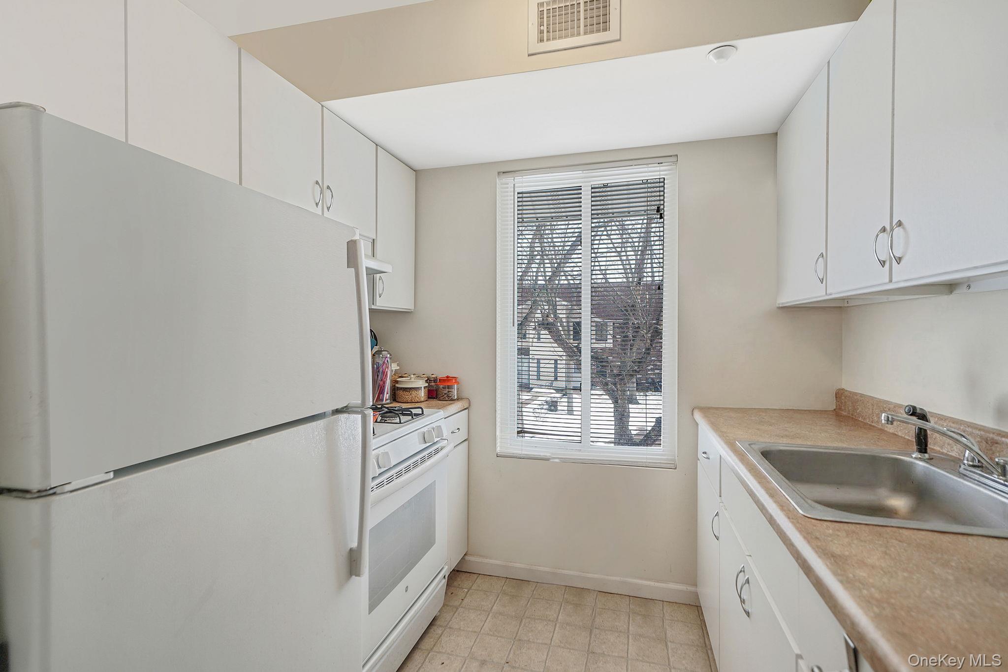 30 El Camino Ct, Unit 30 photo 15