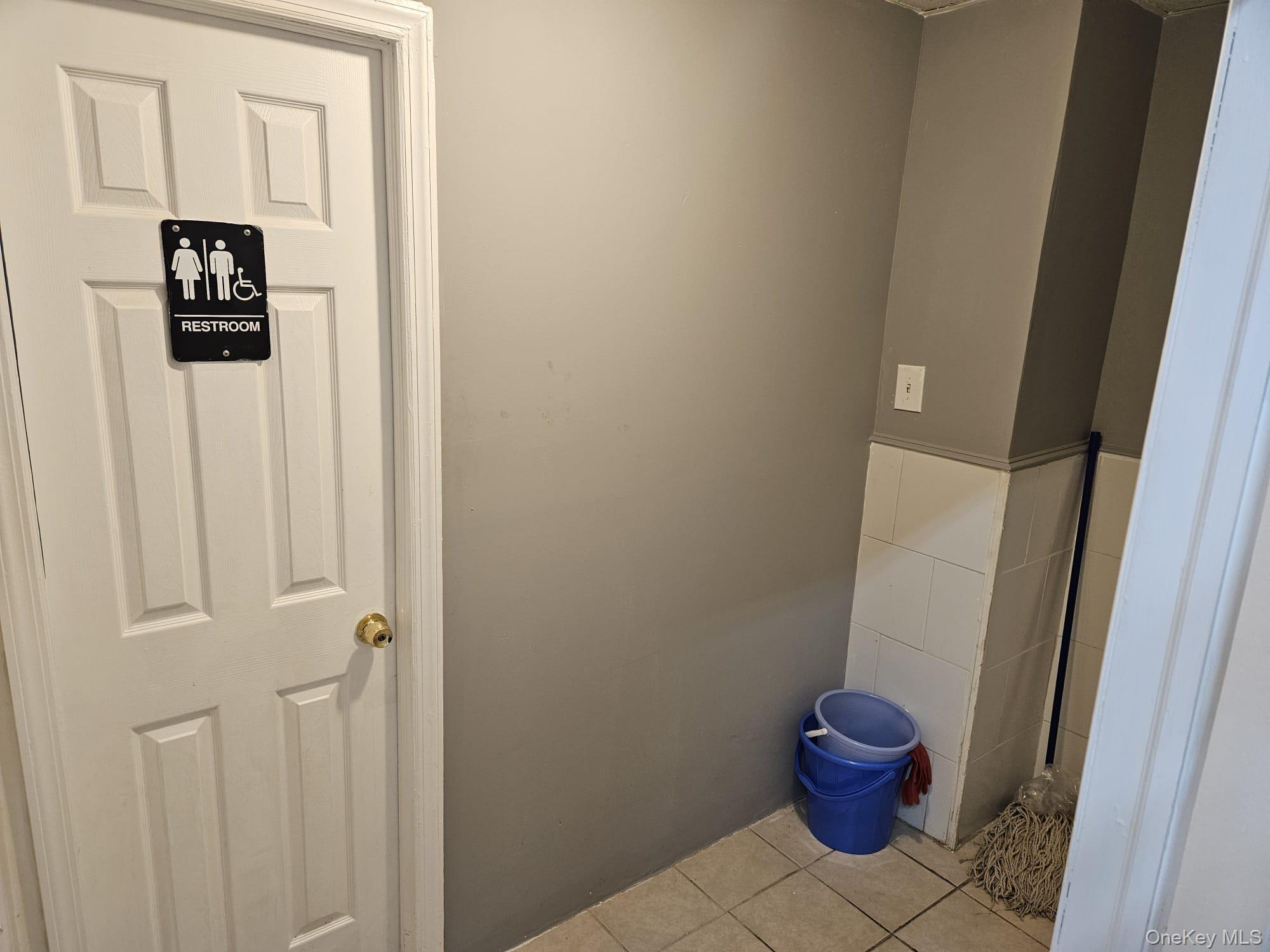 10752 Sutphin Boulevard – For Rent photo 10