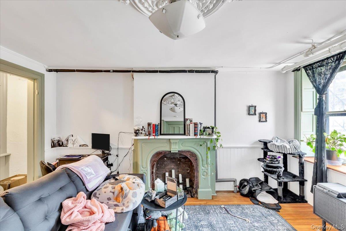 221 Lancaster Street – For Sale photo 4