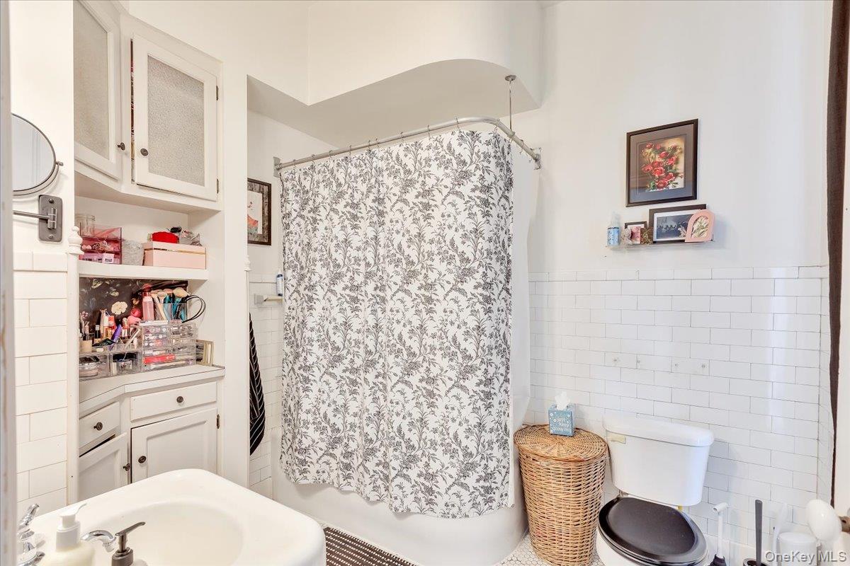 221 Lancaster Street – For Sale photo 30