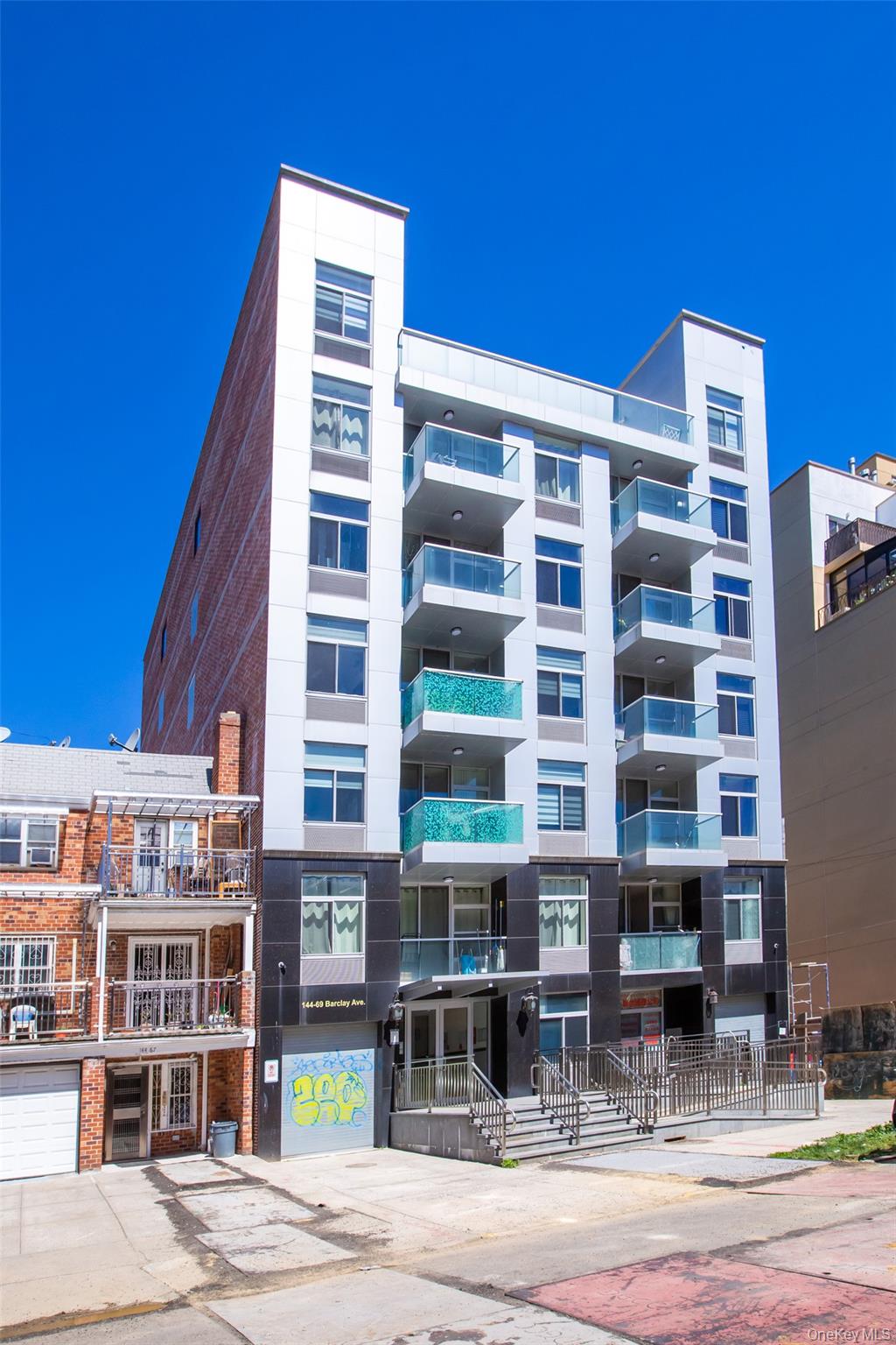 144-69 Barclay Avenue, Unit 4A