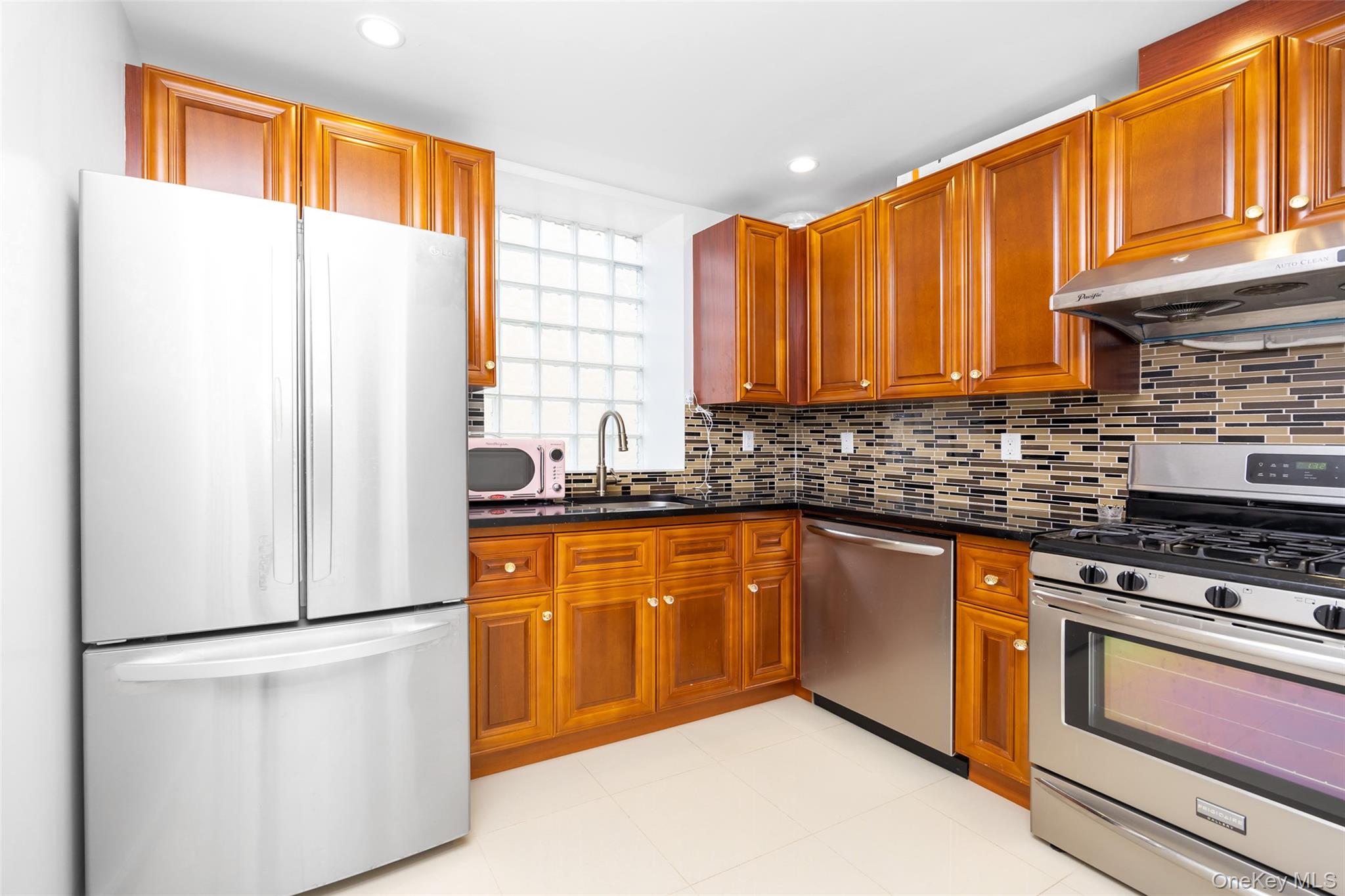 144-69 Barclay Avenue, Unit 4A photo 9