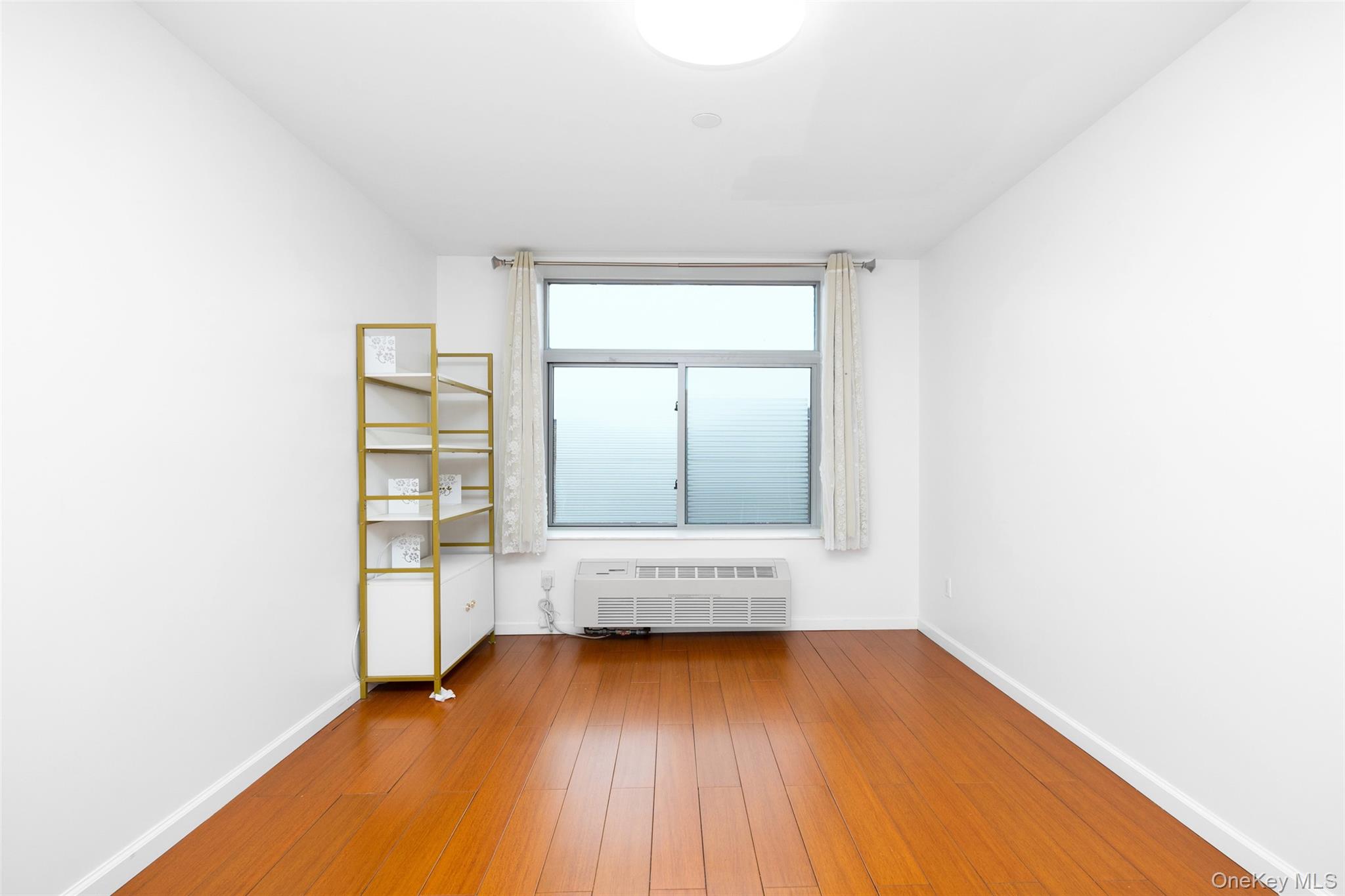 144-69 Barclay Avenue, Unit 4A photo 8