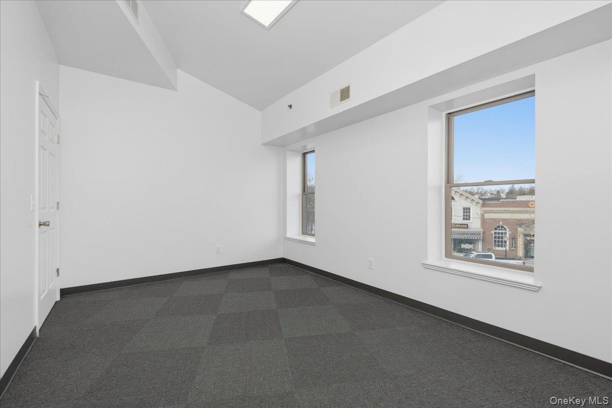 1 Railroad Avenue, Unit 3-1 photo 24