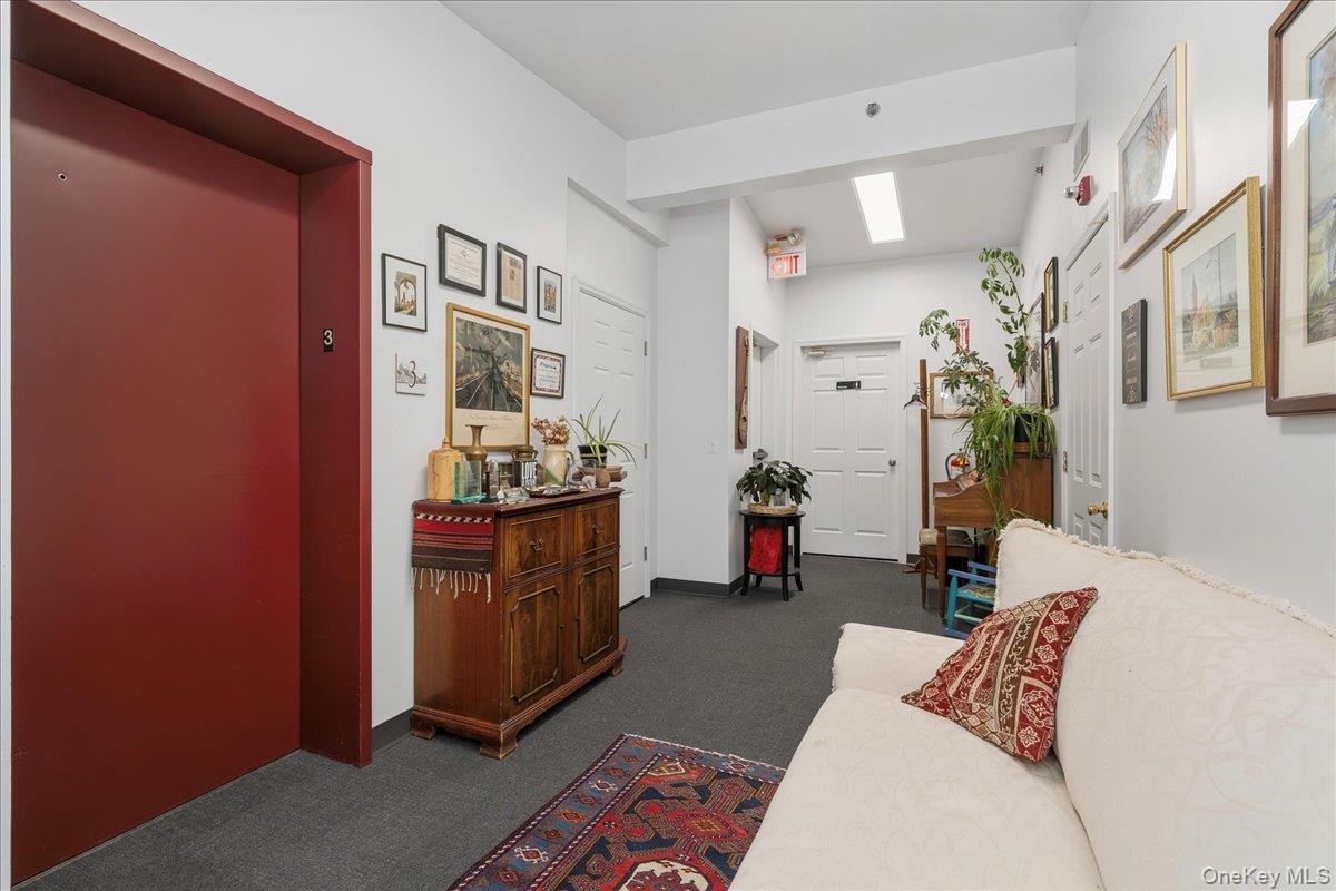 1 Railroad Avenue, Unit 3-1 photo 3