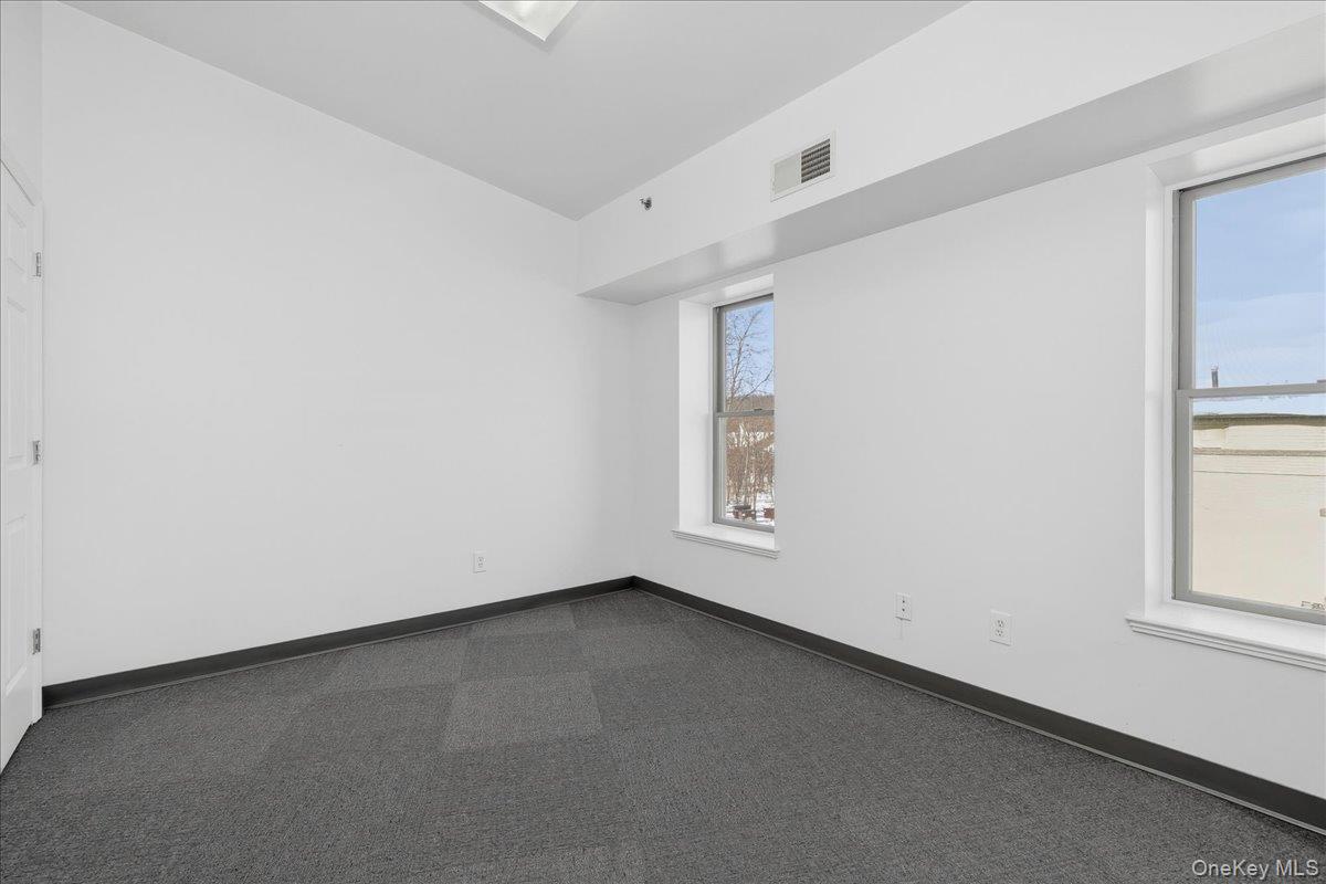 1 Railroad Avenue, Unit 3-1 photo 10