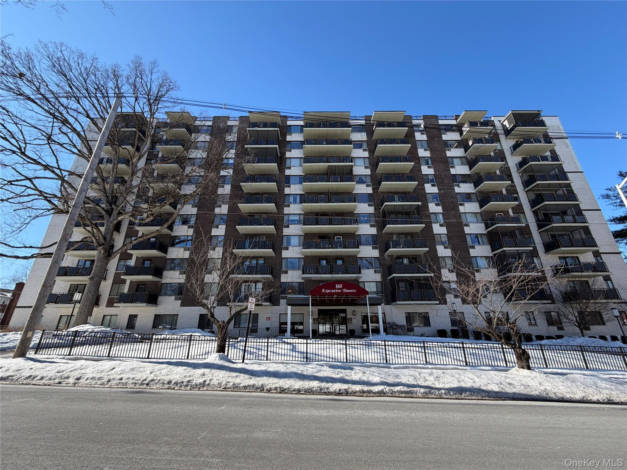 160 Academy Street, Unit 7h